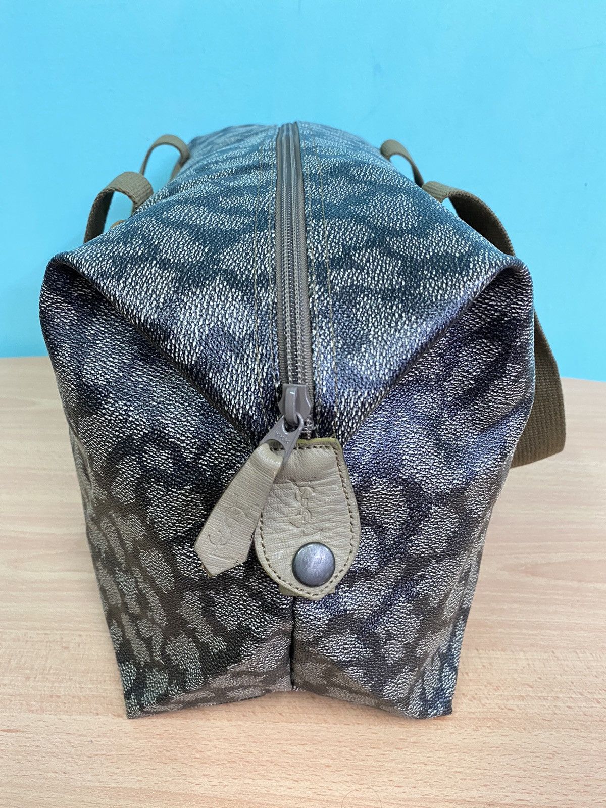 Yves Saint Laurent FINAL DROP VINTAGE YVES SAINT LAURENT TRAVEL BAG Size ONE SIZE - 2 Thumbnail