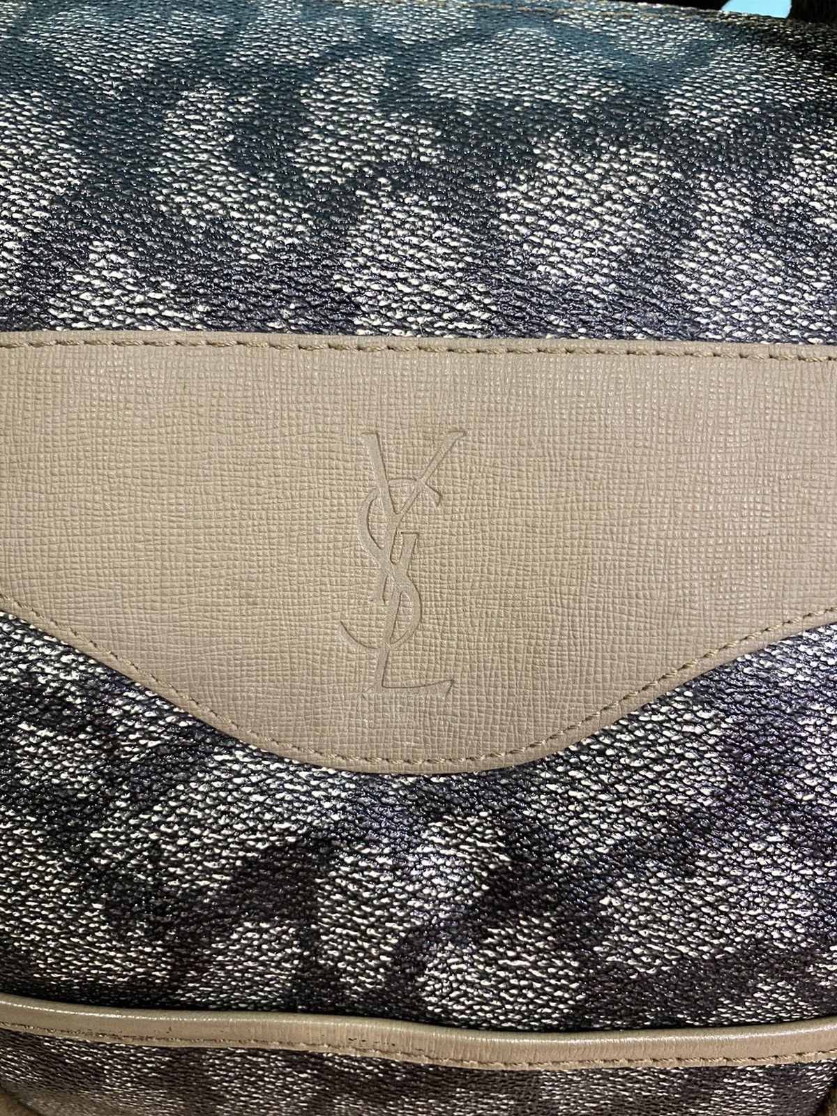 Yves Saint Laurent FINAL DROP VINTAGE YVES SAINT LAURENT TRAVEL BAG Size ONE SIZE - 4 Thumbnail