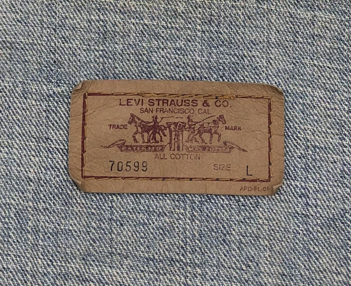 Levi's Vintage Levi's Trucker Distressed Denim Jacket Size US M / EU 48-50 / 2 - 23 Thumbnail