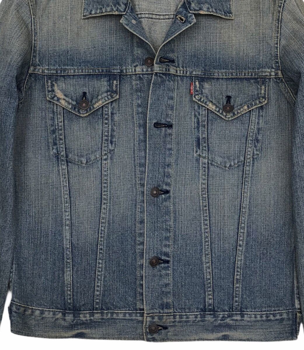 Levi's Vintage Levi's Trucker Distressed Denim Jacket Size US M / EU 48-50 / 2 - 8 Thumbnail