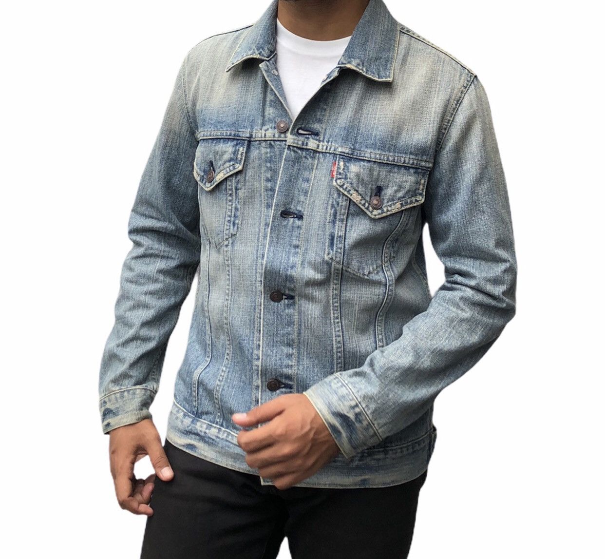 Levi's Vintage Levi's Trucker Distressed Denim Jacket Size US M / EU 48-50 / 2 - 1 Thumbnail