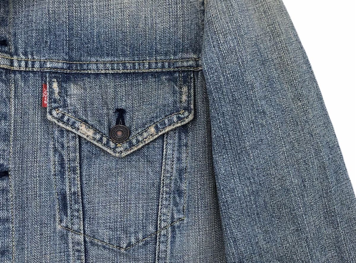 Levi's Vintage Levi's Trucker Distressed Denim Jacket Size US M / EU 48-50 / 2 - 12 Thumbnail