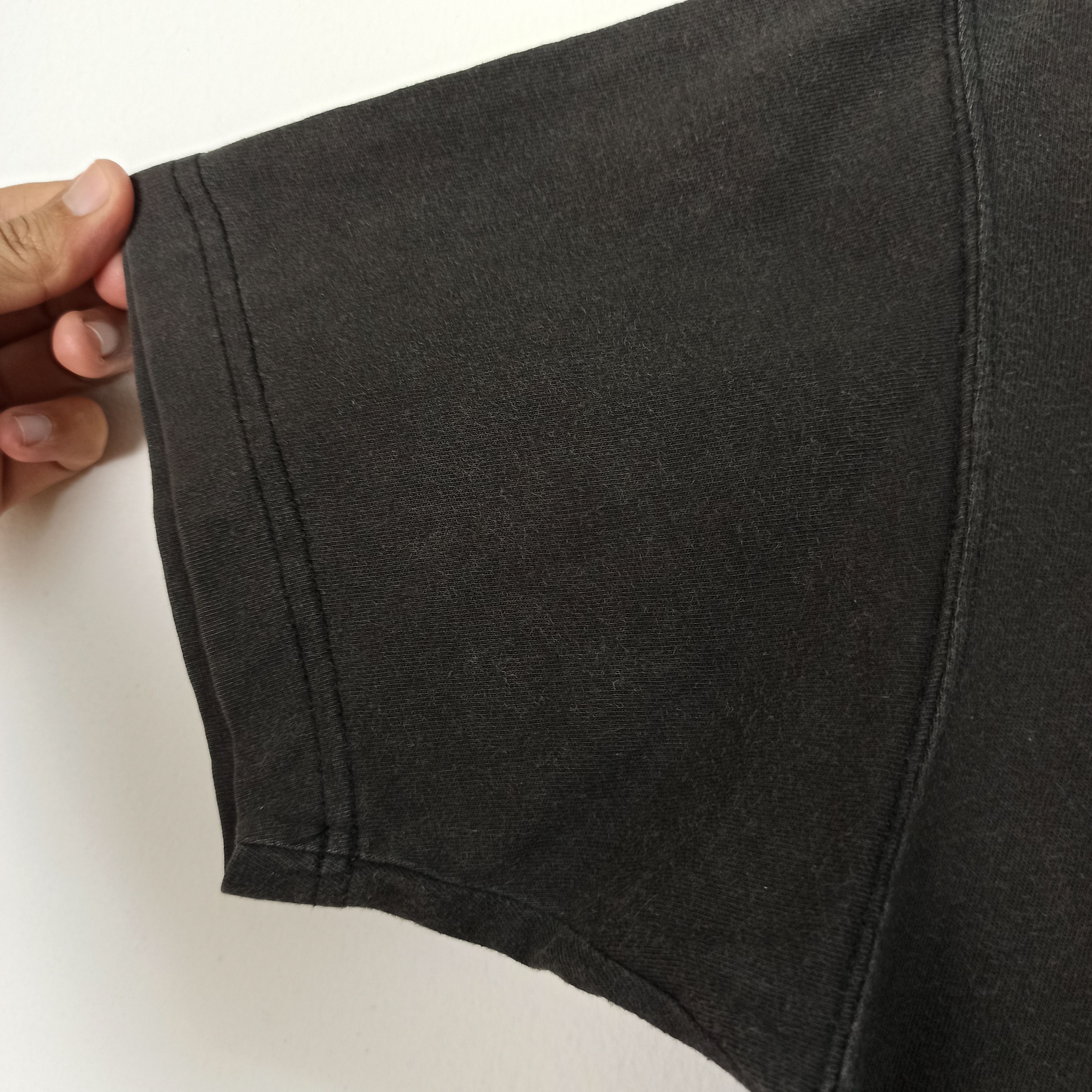 O'Neill Vintage Oneill USA Faded Black Tshirt Size US M / EU 48-50 / 2 - 6 Thumbnail