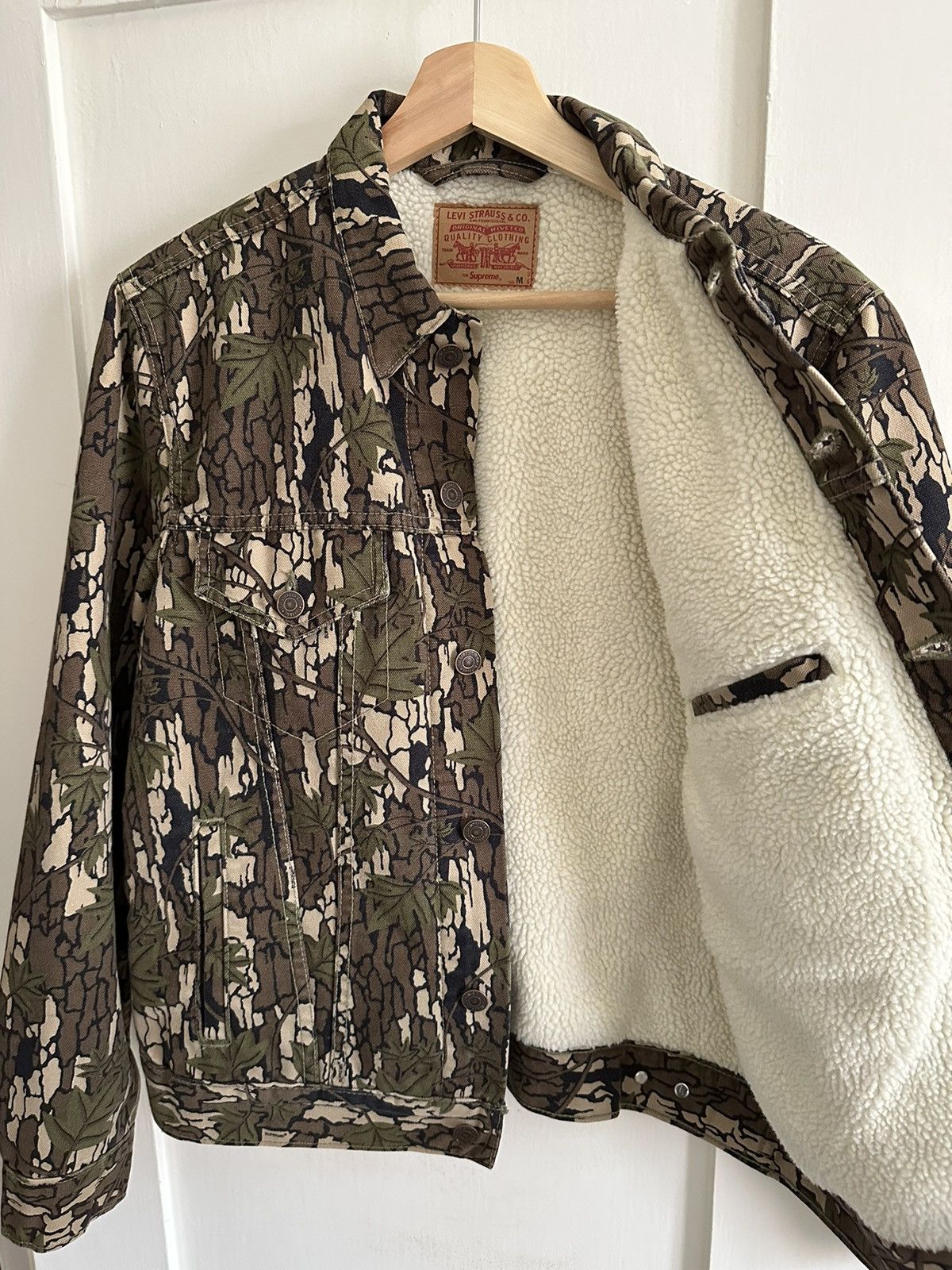 Supreme x Levis Denim Sherpa Trucker Jacket