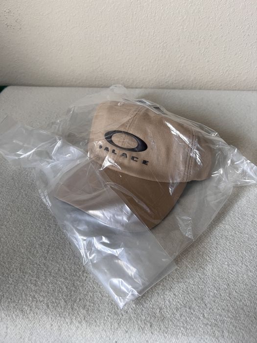 Palace Palace Oakley 6 Panel Hat in Sand Brown | Grailed