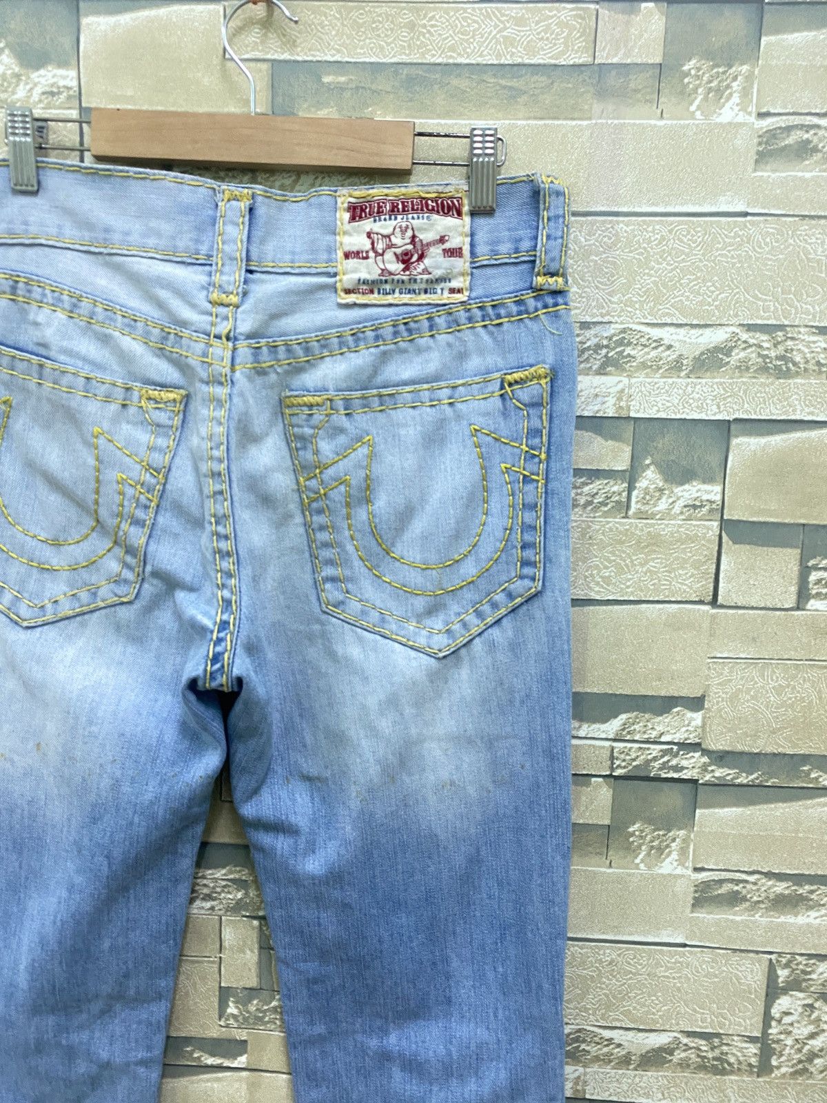 True Religion × Vintage Vintage TRUE RELIGION Lightwash Cropped Denim Pants Size US 29 - 12 Thumbnail