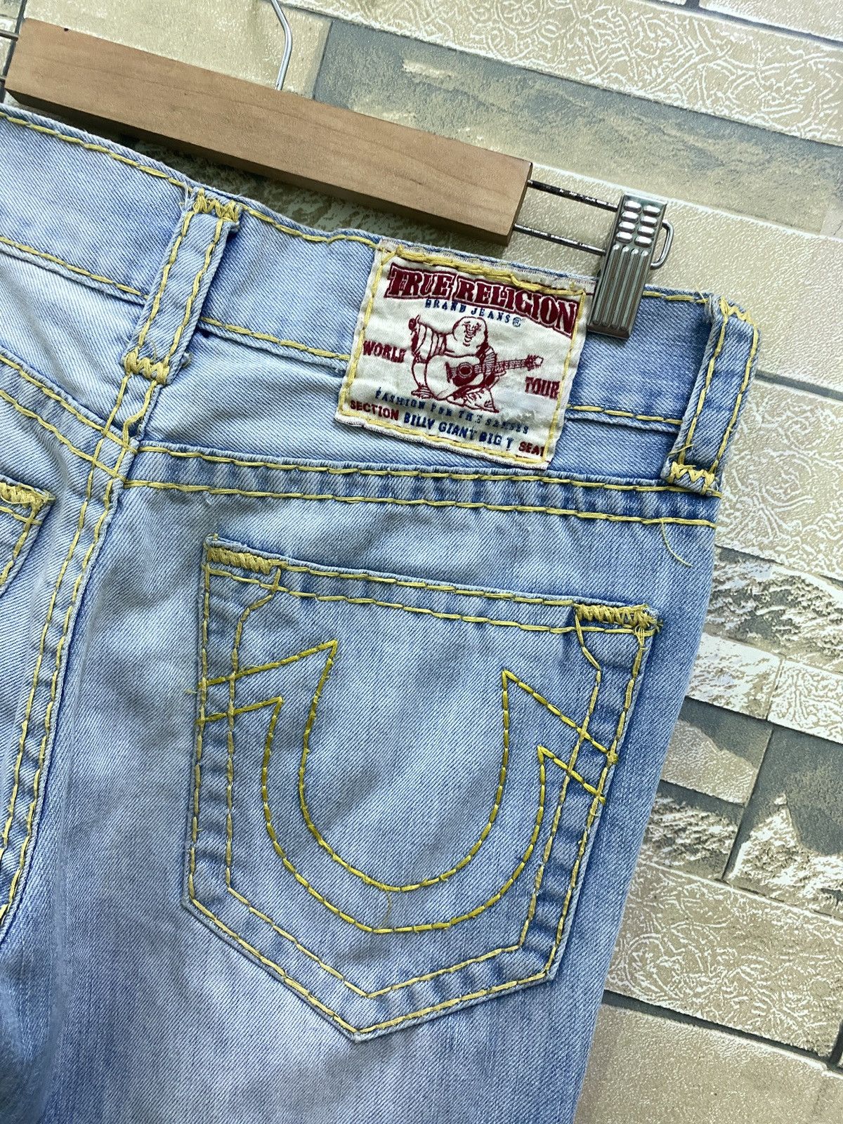 True Religion × Vintage Vintage TRUE RELIGION Lightwash Cropped Denim Pants Size US 29 - 14 Thumbnail