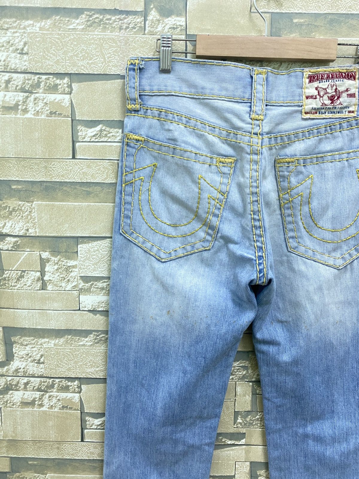 True Religion × Vintage Vintage TRUE RELIGION Lightwash Cropped Denim Pants Size US 29 - 11 Thumbnail