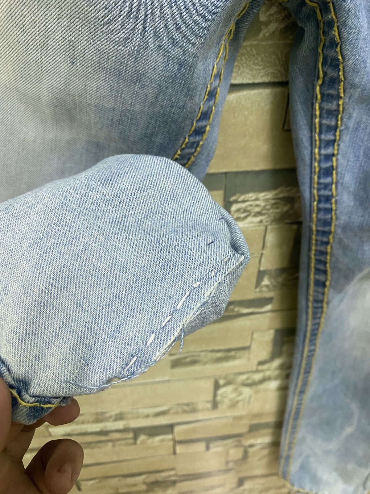 True Religion × Vintage Vintage TRUE RELIGION Lightwash Cropped Denim Pants Size US 29 - 20 Thumbnail