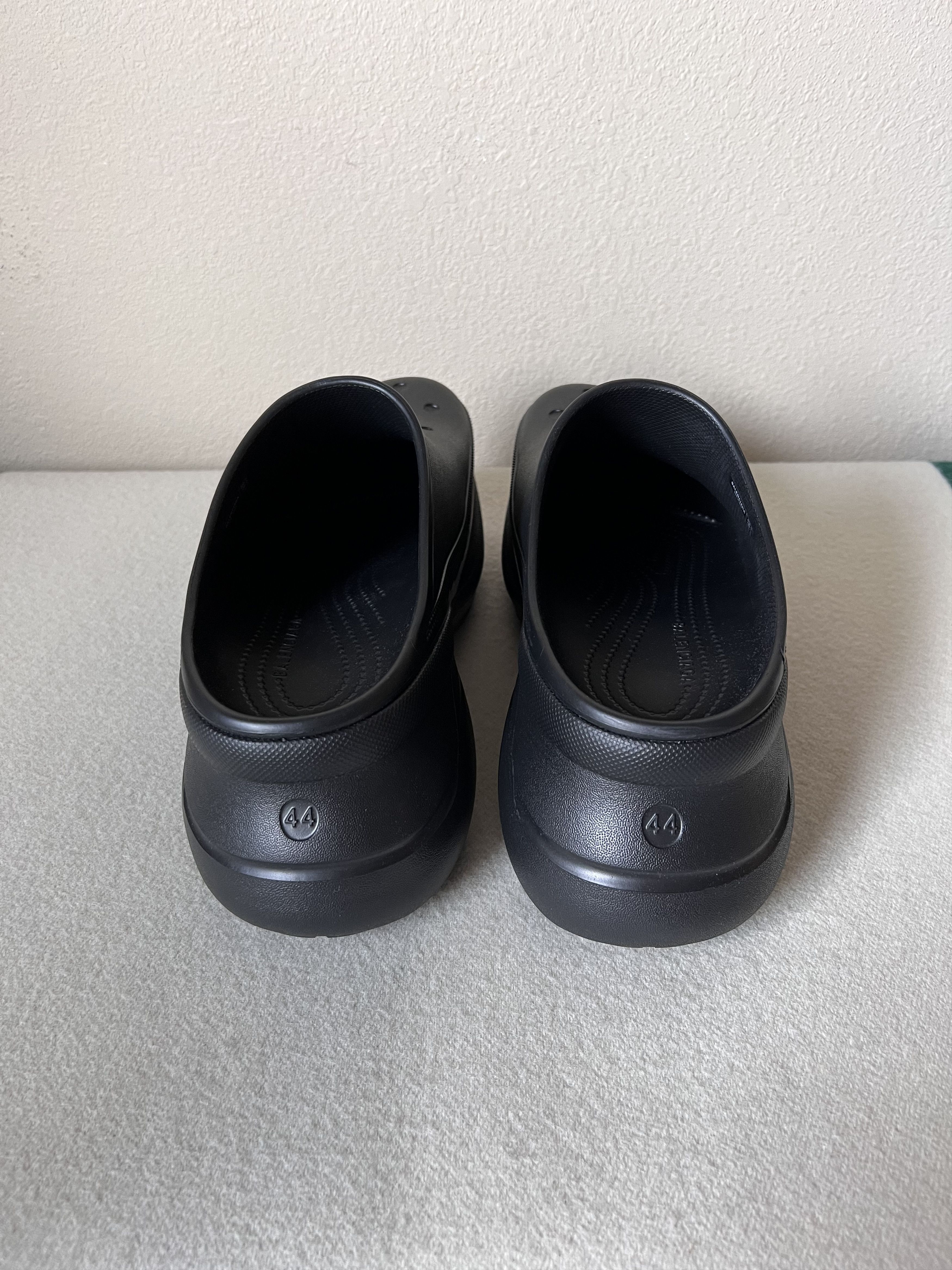 Balenciaga × Crocs Balenciaga Crocs Rubber Mules in Black Size US 11 / EU 44 - 5 Thumbnail