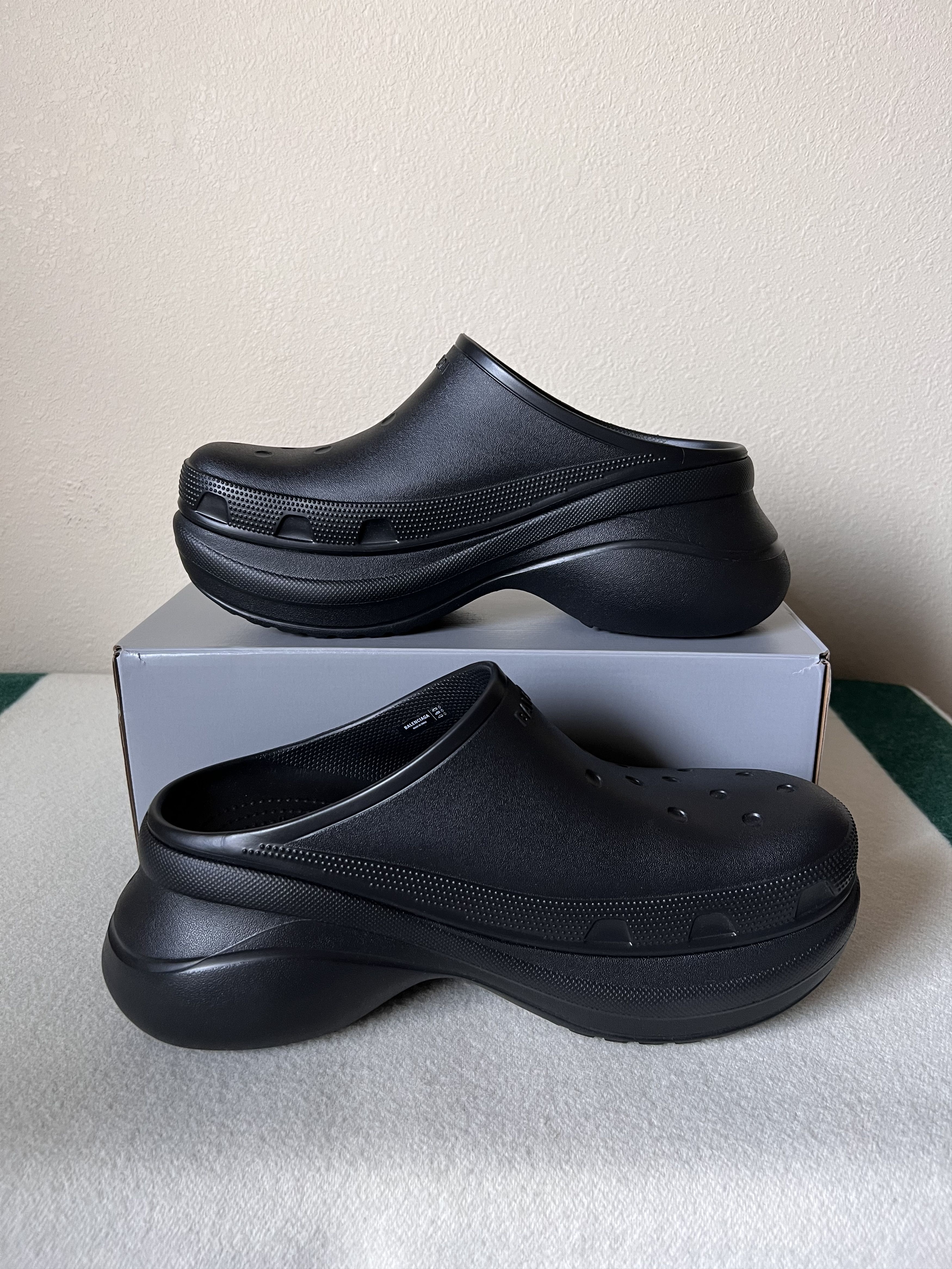 Balenciaga × Crocs Balenciaga Crocs Rubber Mules in Black Size US 11 / EU 44 - 3 Thumbnail
