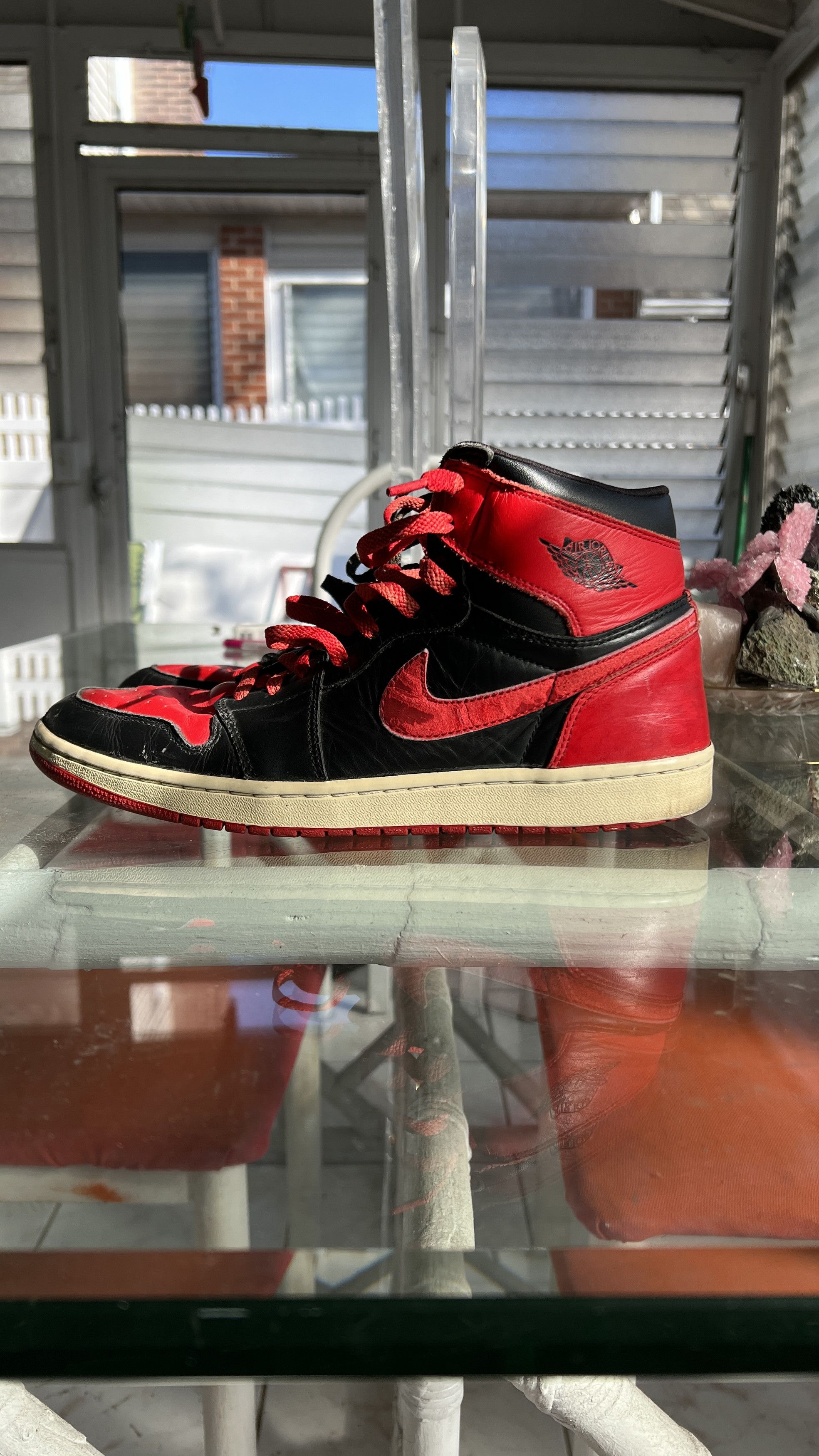 Jordan Brand 2001 Jordan 1 high Retro 'Bred' Size 12 ( + Foxtrot Laces ) Size US 12 / EU 45 - 3 Thumbnail