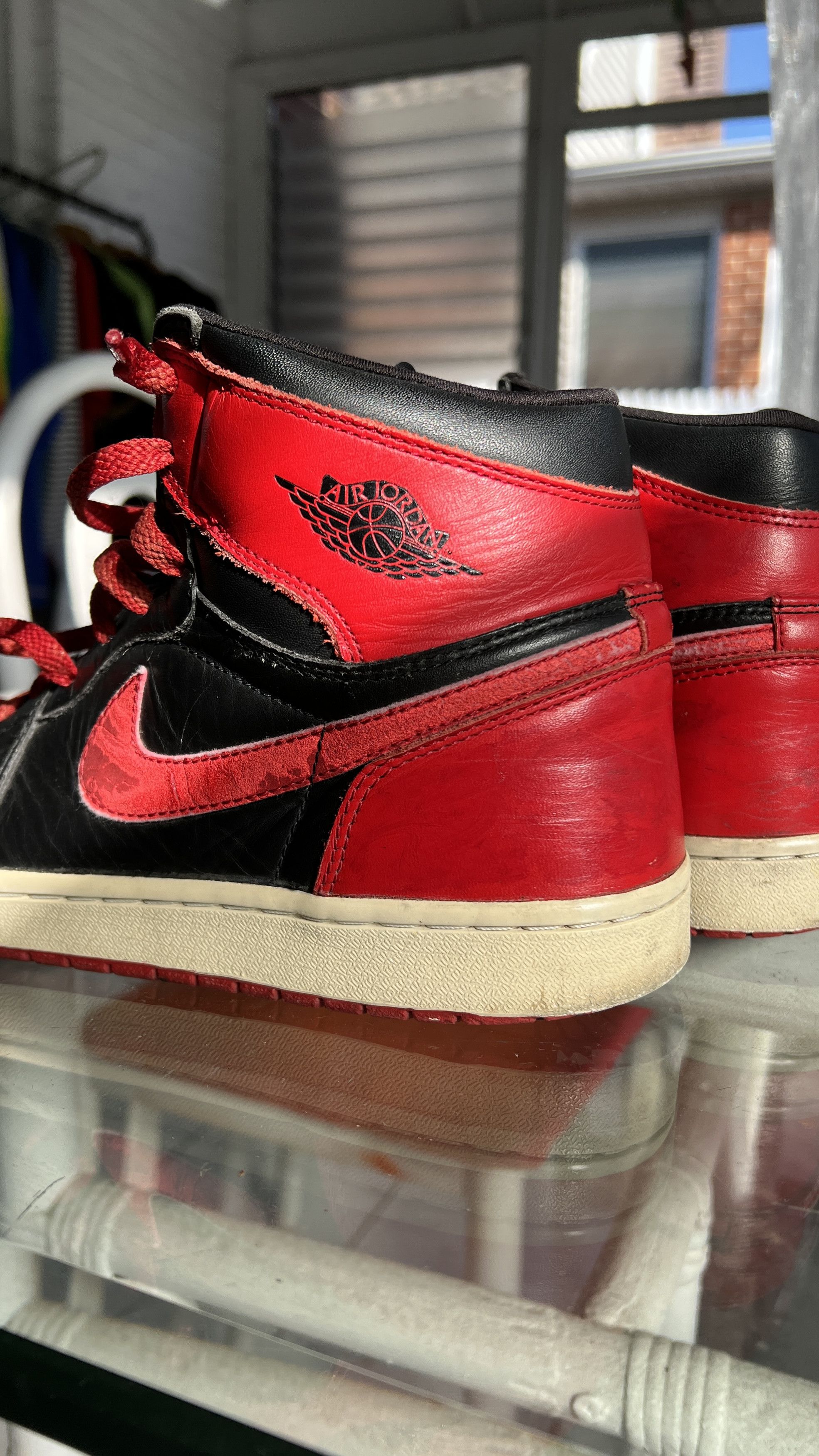 Jordan Brand 2001 Jordan 1 high Retro 'Bred' Size 12 ( + Foxtrot Laces ) Size US 12 / EU 45 - 4 Thumbnail