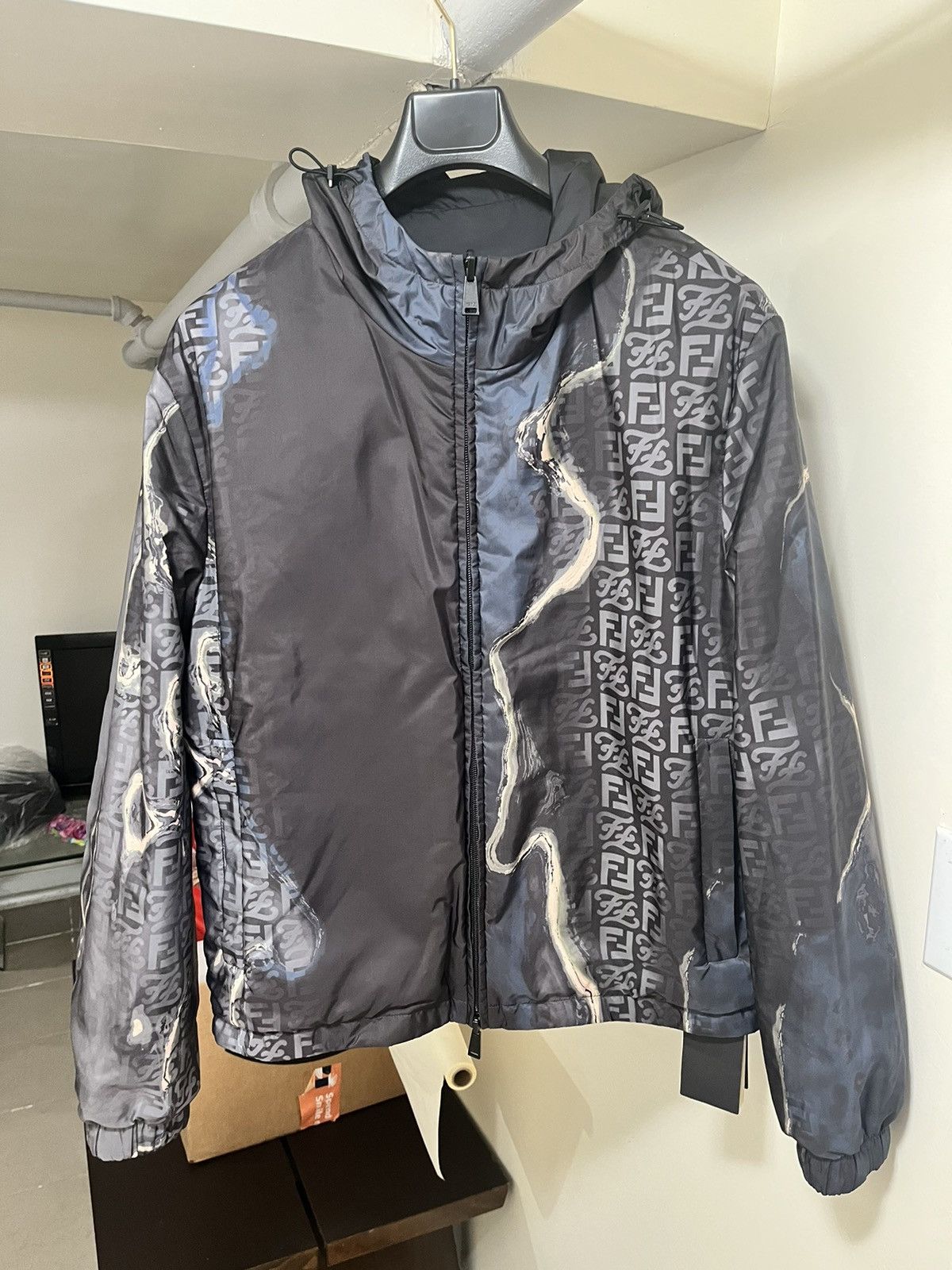 Pre-owned Fendi Wind-resistant Reversible Jacket Size 50 In Moonlight/black