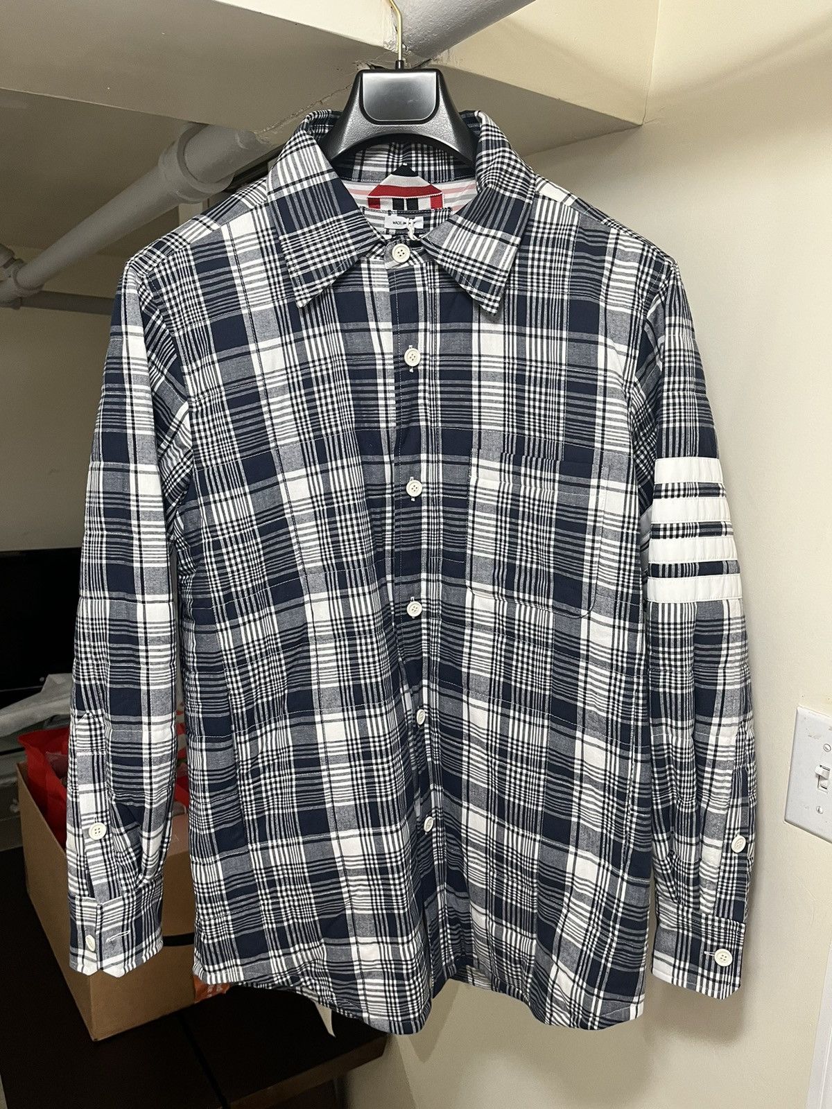 Image of Thom Browne Downfilled Shirt Jacket Size 1 in Navy, Men's