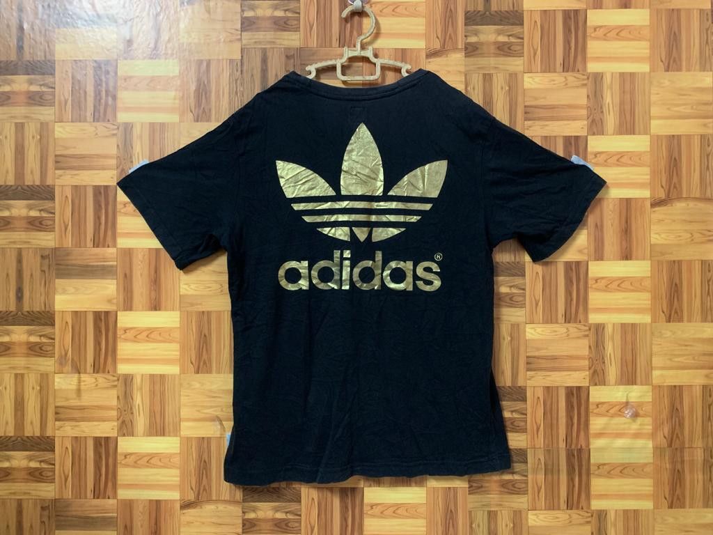 Adidas Vintage Adidas Big logo Gold Print Size US M / EU 48-50 / 2 - 2 Thumbnail