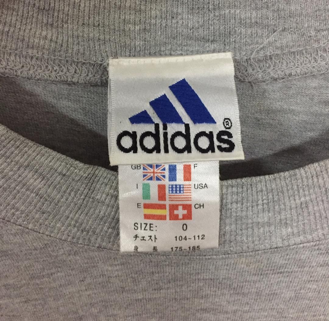 Adidas × Vintage Vintage Adidas Three Stripe T-Shirt Size US L / EU 52-54 / 3 - 7 Thumbnail
