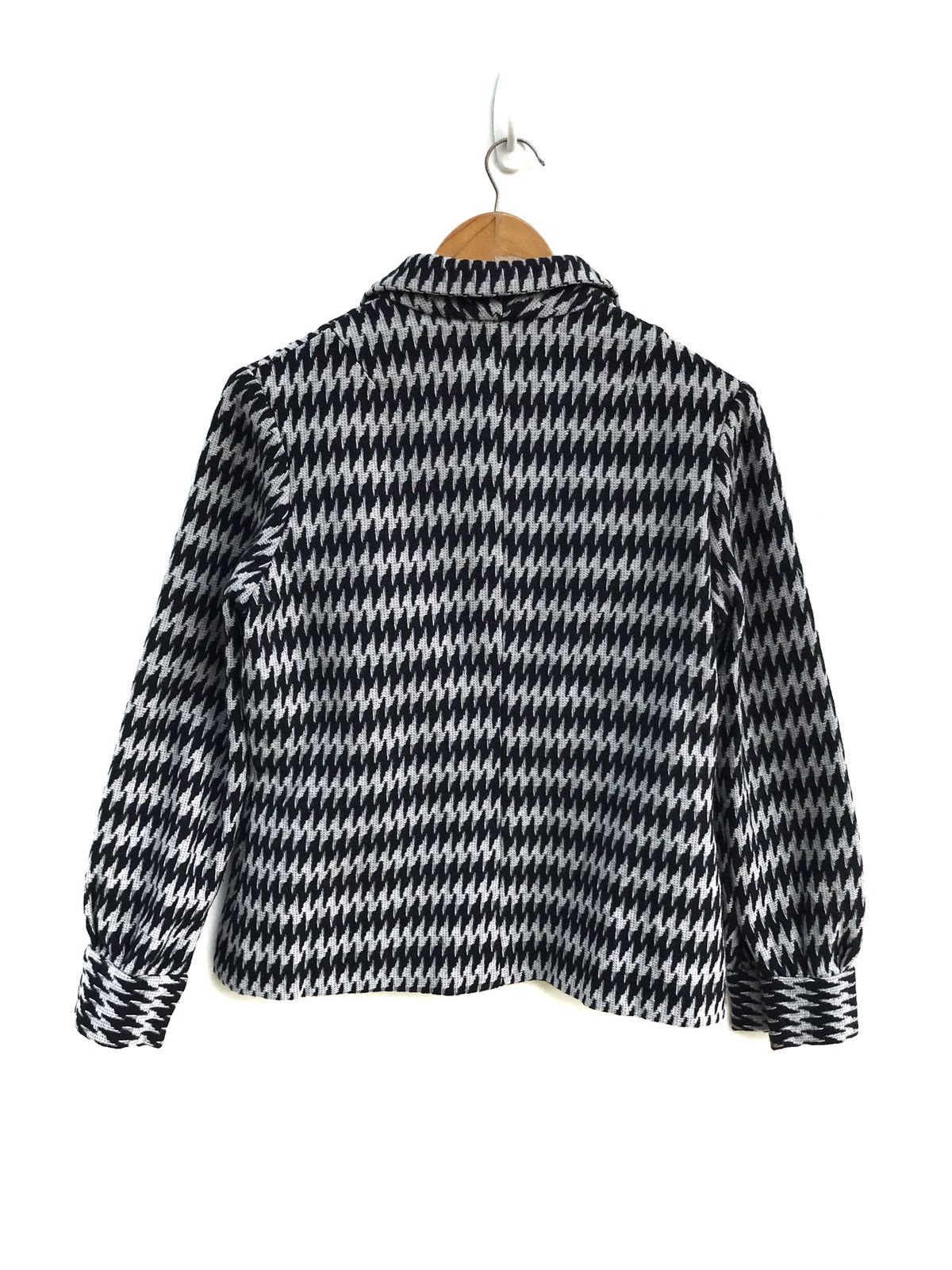 Japanese Brand Made In Japan Wool Abstract Button Jacket Very Nice Design Size US XS / EU 42 / 0 - 2 Thumbnail