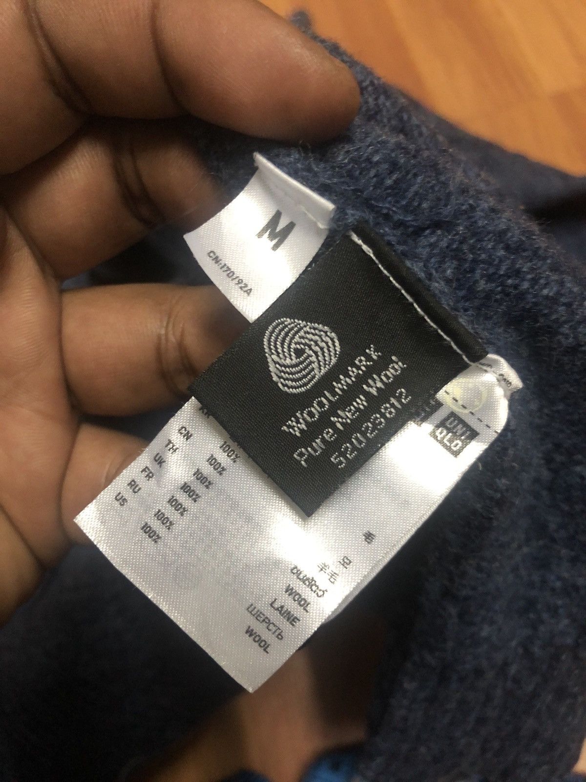 Japanese Brand × Uniqlo Uniqlo 100% wool Cardigan 6 button size M Size US M / EU 48-50 / 2 - 6 Thumbnail
