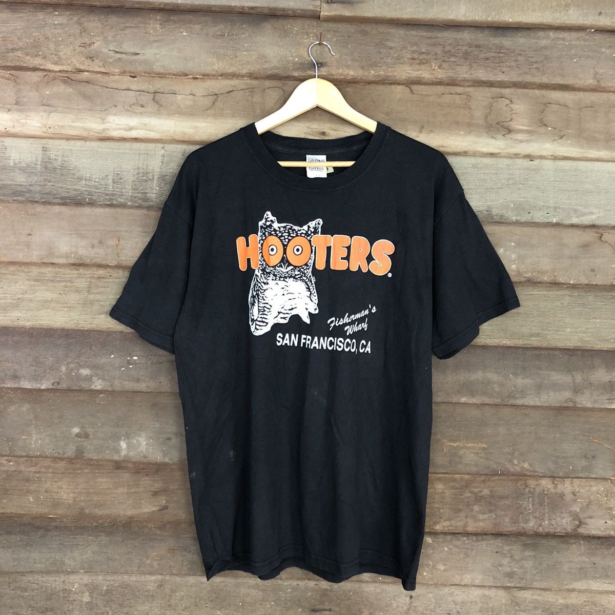 Vintage Hooters san Francisco Black Short Sleeve Tshirt #3493 Size US L / EU 52-54 / 3 - 1 Thumbnail