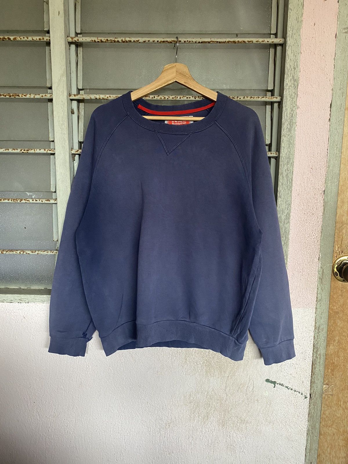 Japanese Brand × Van × Vintage Distressed Vintage Van Spellout Crewneck Size US L / EU 52-54 / 3 - 5 Thumbnail
