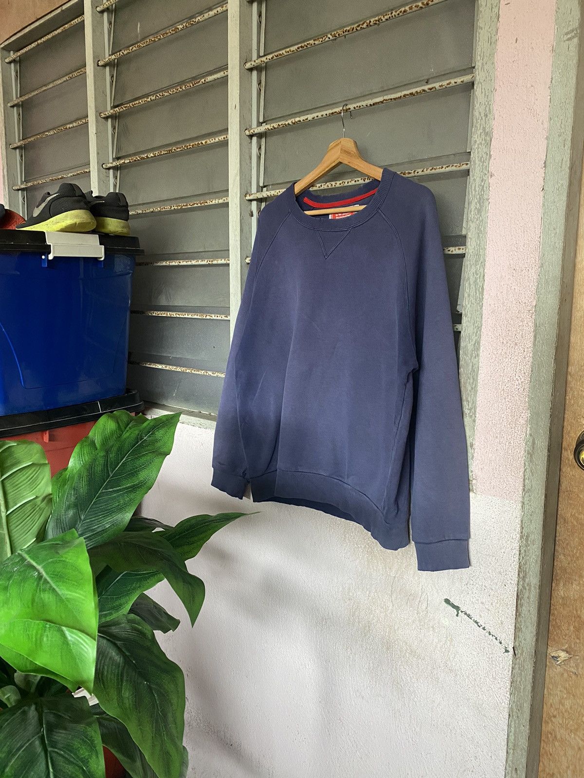 Japanese Brand × Van × Vintage Distressed Vintage Van Spellout Crewneck Size US L / EU 52-54 / 3 - 2 Thumbnail