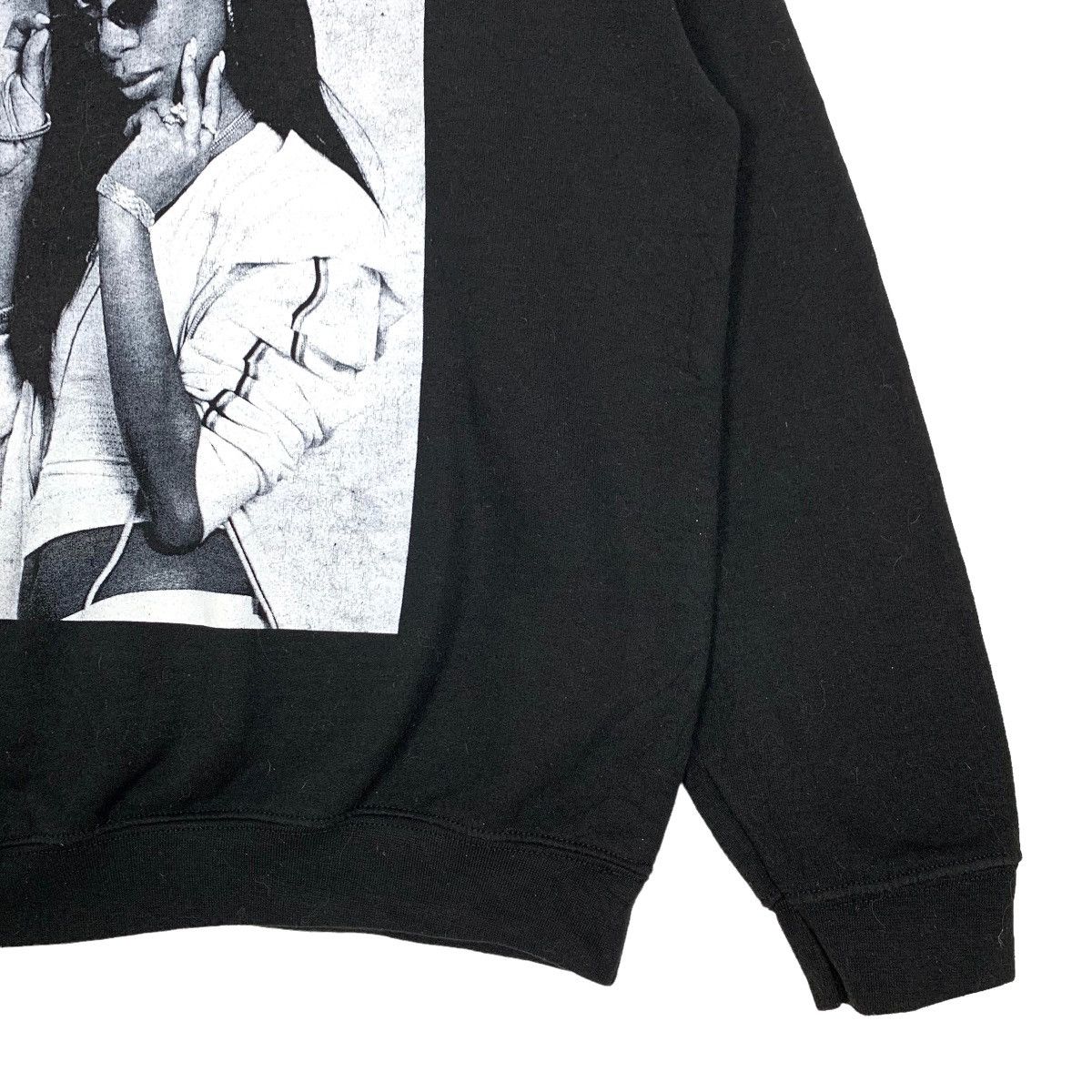 Band Tees Vintage Aaliyah Rap Tee Printed Crewneck Sweatshirt Size US M / EU 48-50 / 2 - 6 Thumbnail