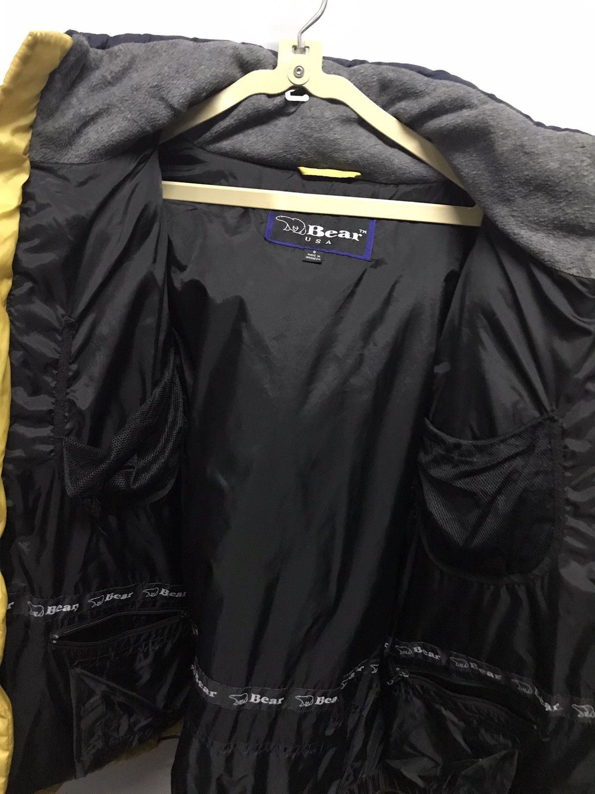 Other 🔥Rare🔥Bear usa expedition gear puffer zipper jacket Size US L / EU 52-54 / 3 - 6 Thumbnail