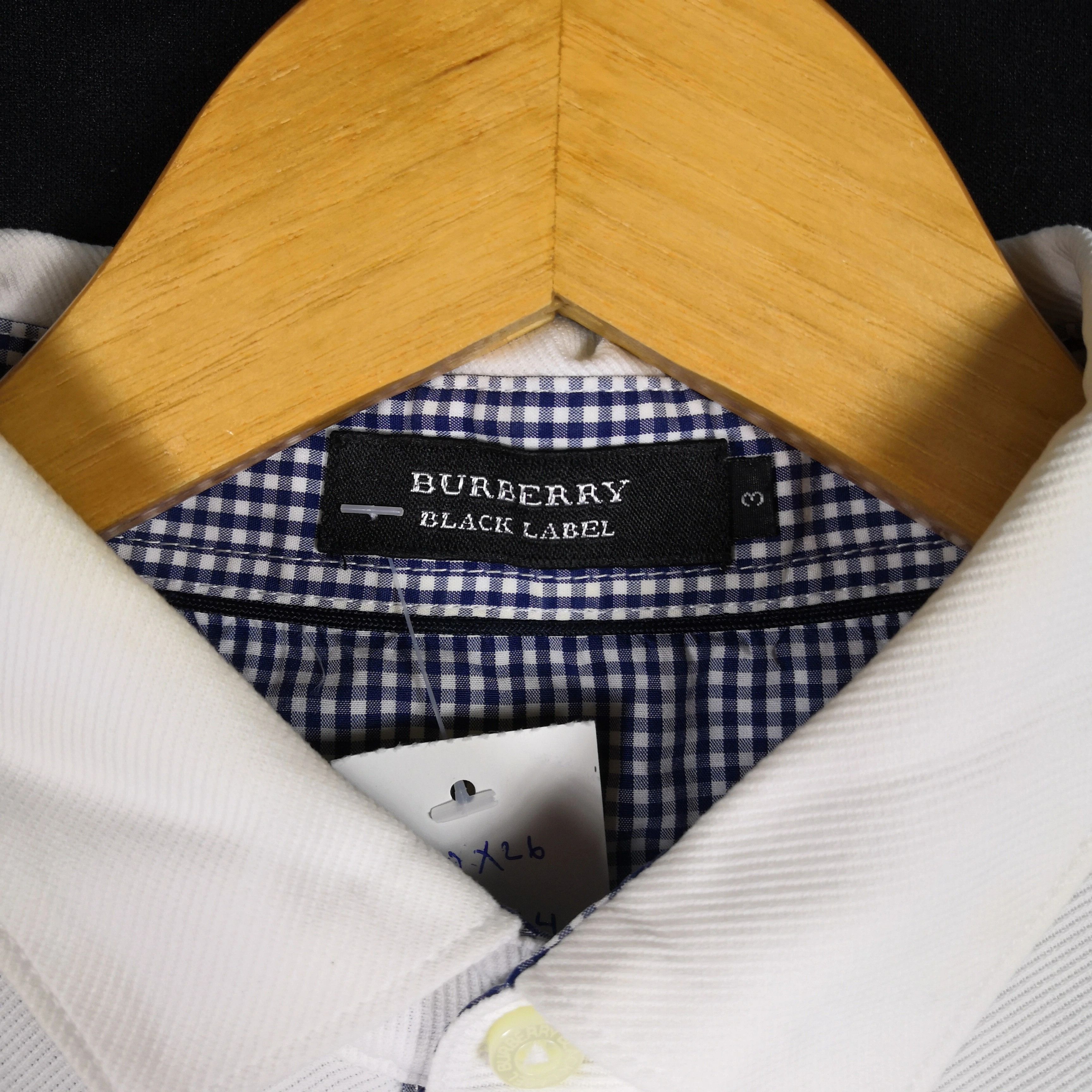 Burberry Vintage Burberry T Shirt Check Gingham Burberrys Tees Size US M / EU 48-50 / 2 - 6 Thumbnail