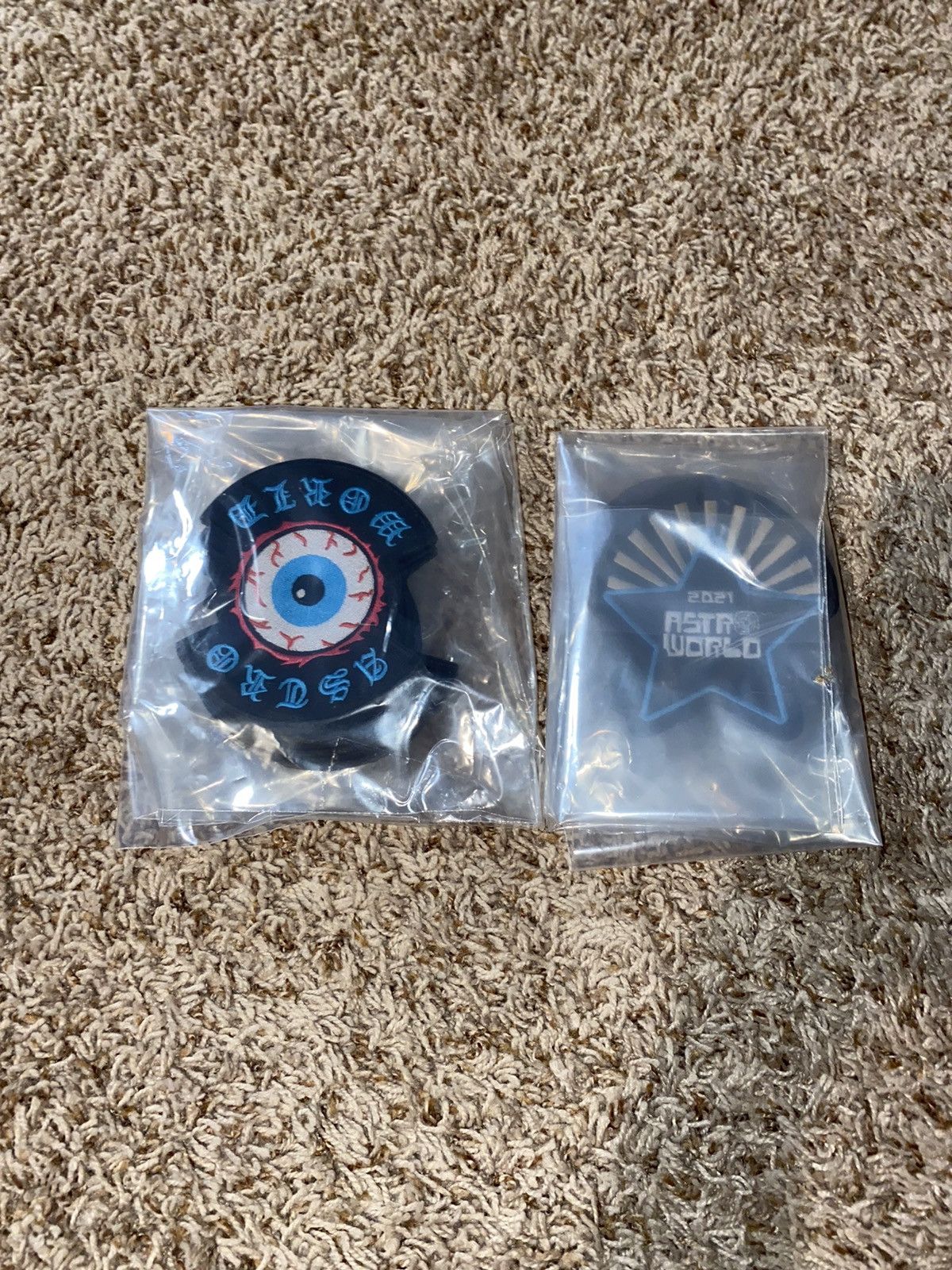 Travis Scott Travis Scott Astroworld 2021 Eyeball + Star Patches Size ONE SIZE - 6 Thumbnail