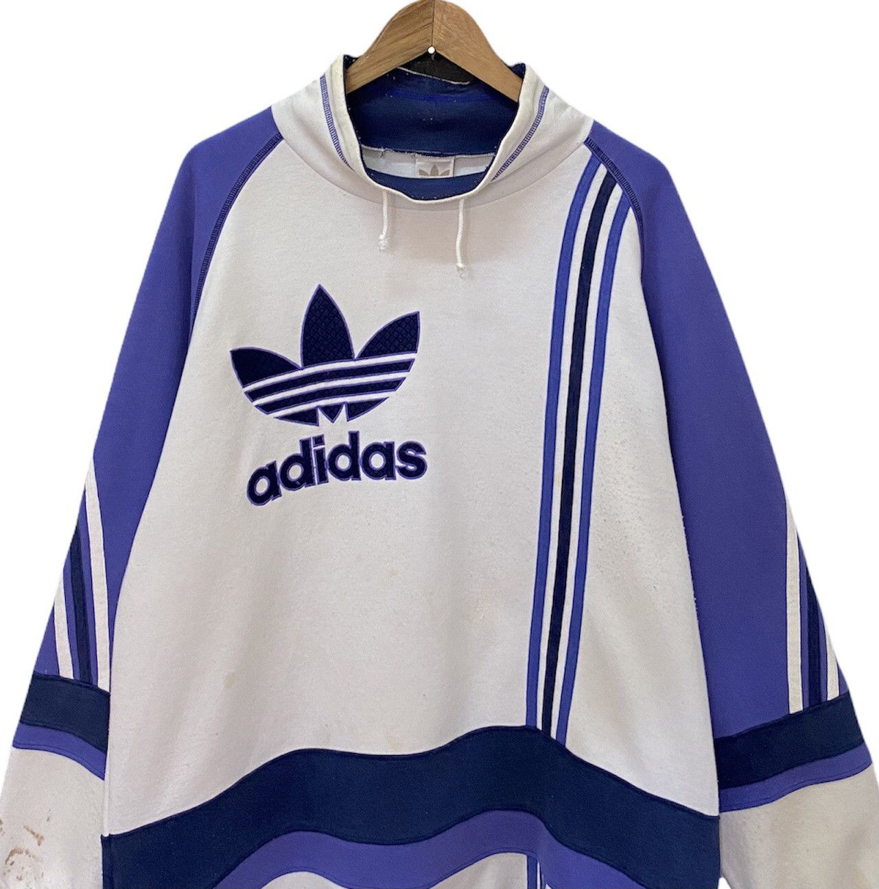 Adidas VINTAGE ADIDAS MADE IN JAPAN BIG LOGO SWEATSHIRT Size US M / EU 48-50 / 2 - 4 Thumbnail