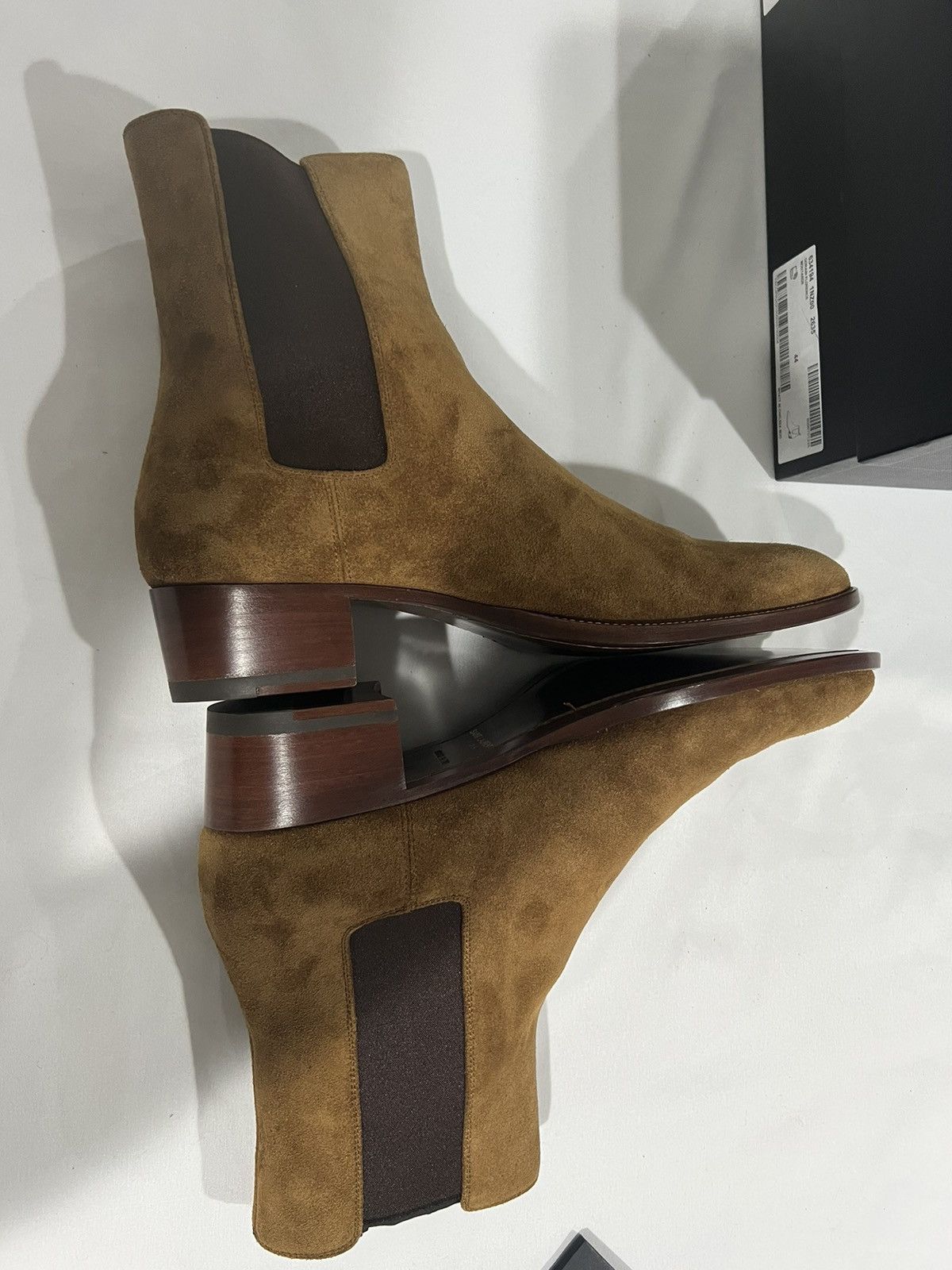 Saint Laurent Paris Saint Laurent Wyatt 40 Chelsea boots. 44/11. $1190 Size US 11 / EU 44 - 9 Thumbnail