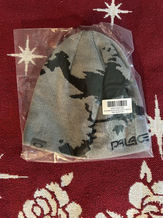 Palace Palace Oakley beanie grey / black | Grailed