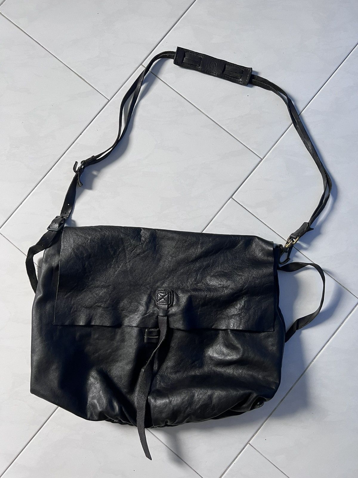 Guerrilla Group Silent Whisper Supply Shoulder Bag Size ONE SIZE - 4 Thumbnail