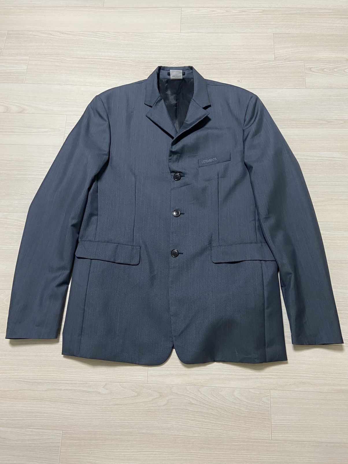 Vetements S Vetements MEGA Pocket logo wool oversized blazer jacket Size US S / EU 44-46 / 1 - 3 Thumbnail