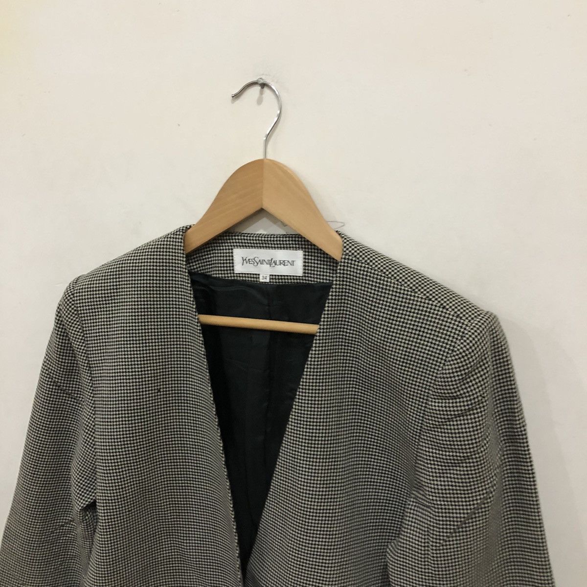 Yves Saint Laurent Yves Saint Laurent Size US M / EU 48-50 / 2 - 3 Thumbnail