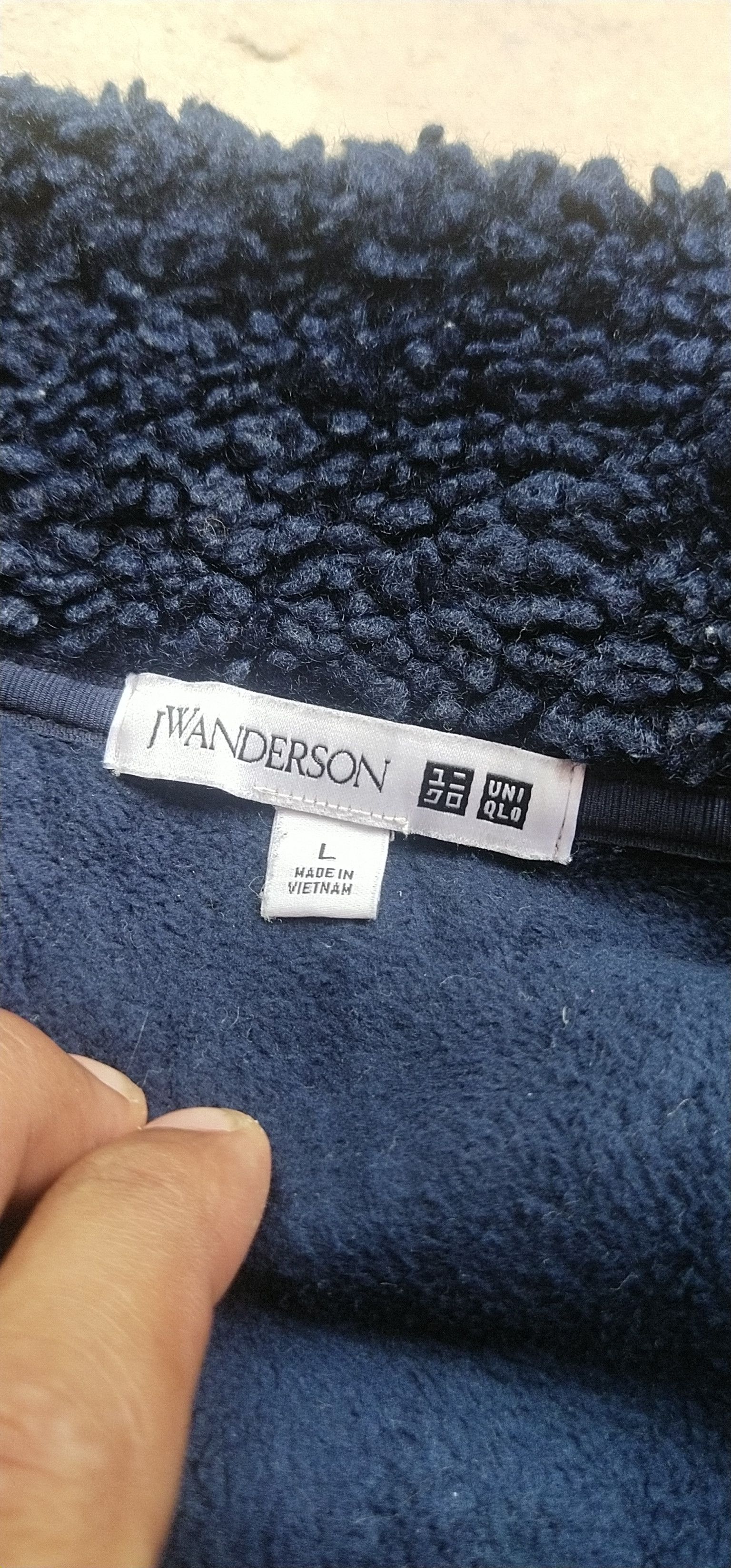 Uniqlo Final Drop Rare J.W Anderson x Uniqlo Fleece Jacket L Size US L / EU 52-54 / 3 - 5 Thumbnail