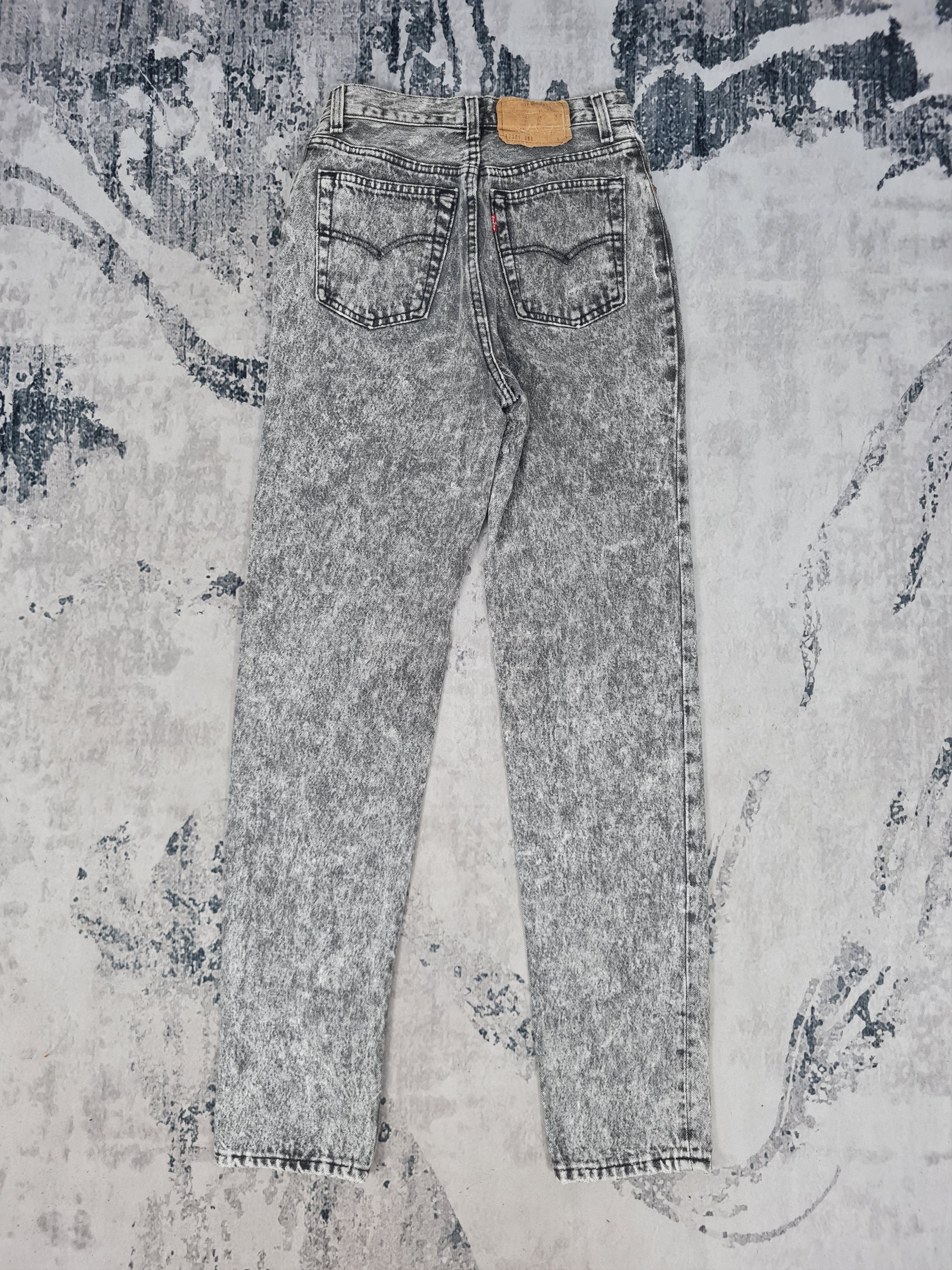 image of VTG 80's Levis 17501 Faded Stone Wash Slim Fit L0327 26X33 in Black, Women's