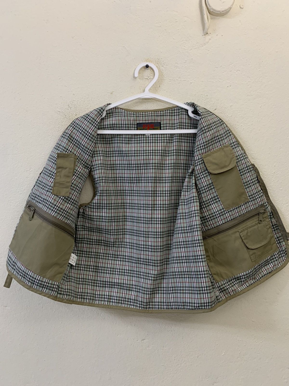 Japanese Brand FSG Fishing Support Gear Multipocket Tactical Fishing Vest Size US M / EU 48-50 / 2 - 11 Thumbnail