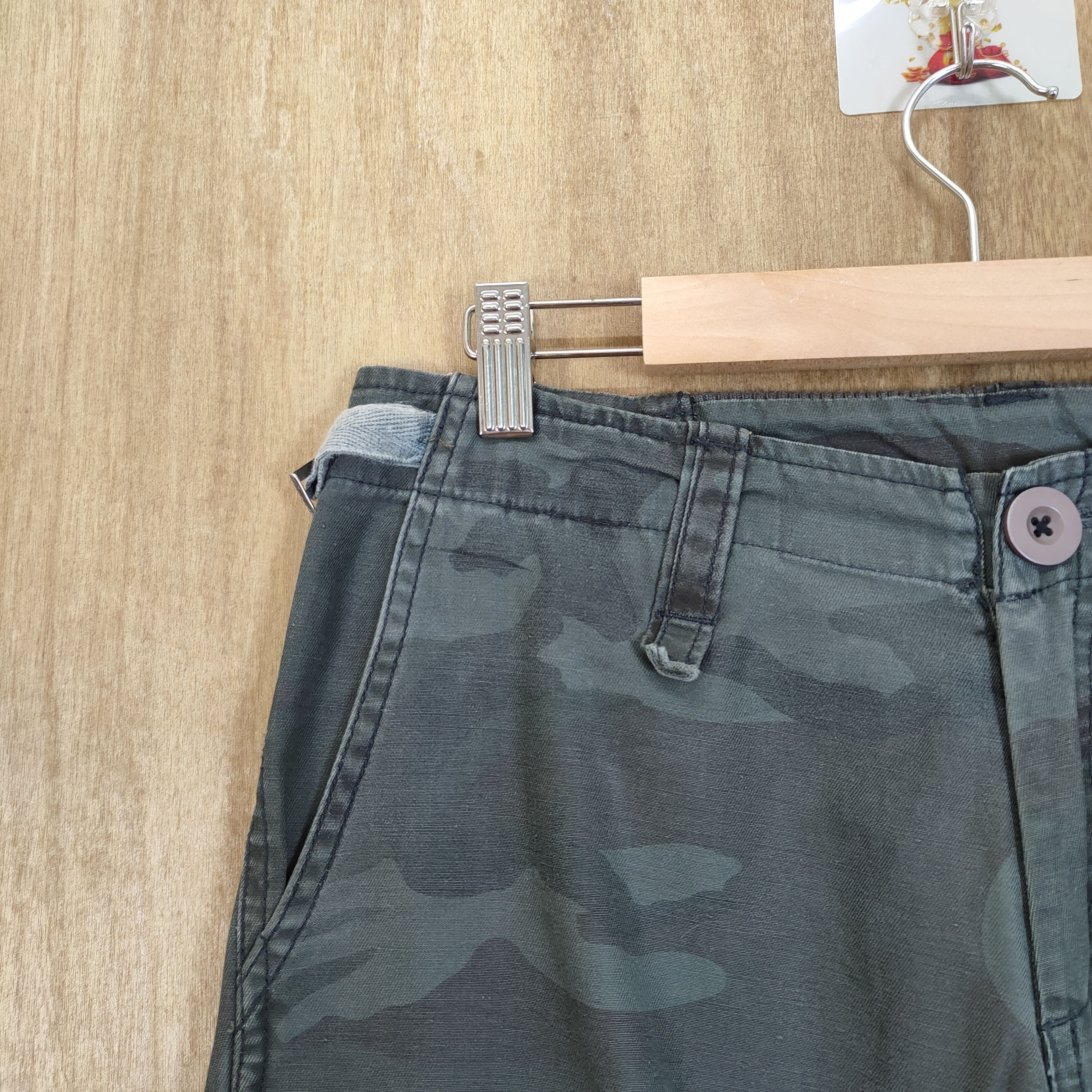 Japanese Brand VINTAGE JAPANESE CAMO BONDAGE CARGO PANTS Size US 30 / EU 46 - 10 Thumbnail