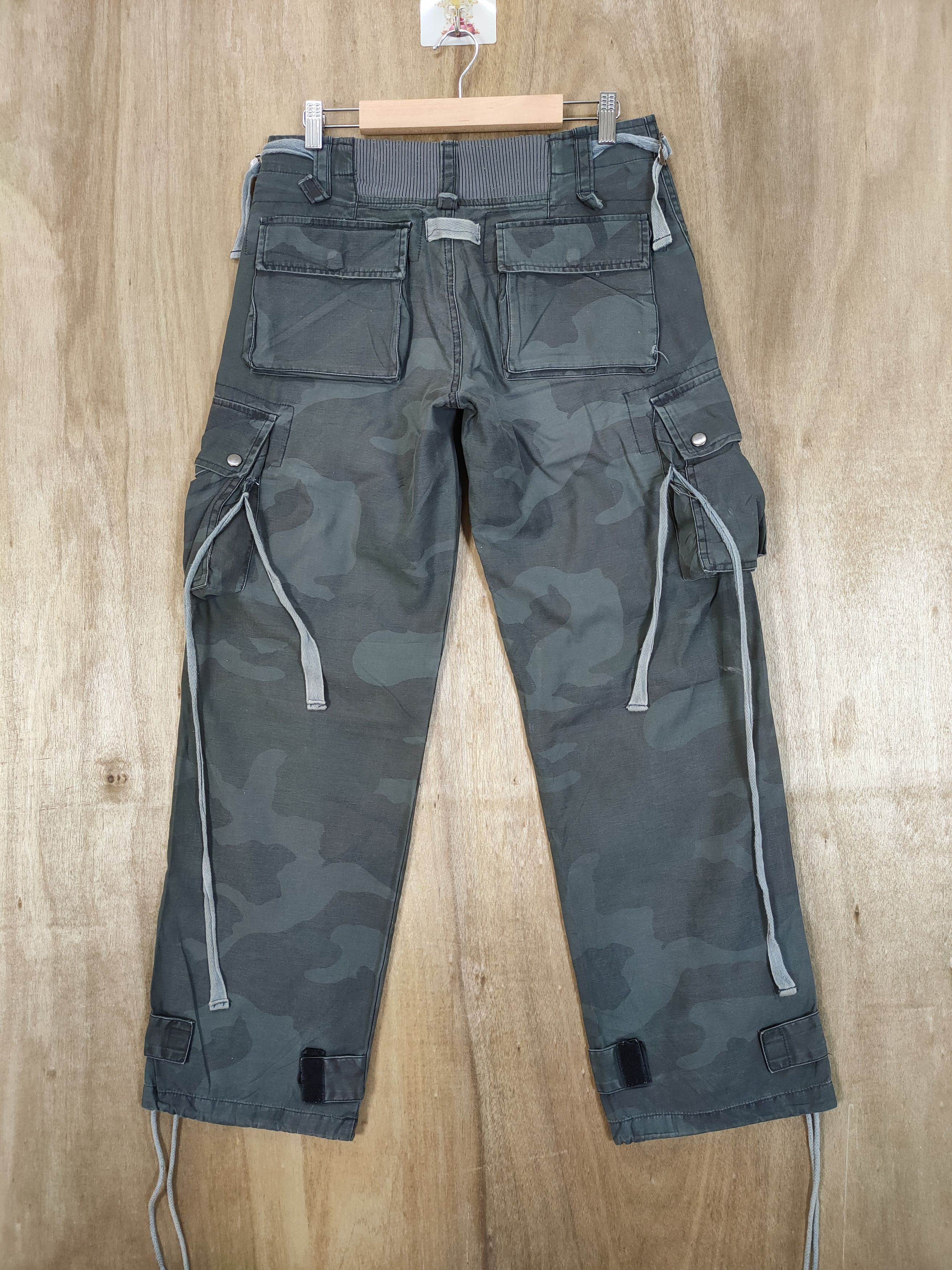 Japanese Brand VINTAGE JAPANESE CAMO BONDAGE CARGO PANTS Size US 30 / EU 46 - 3 Thumbnail