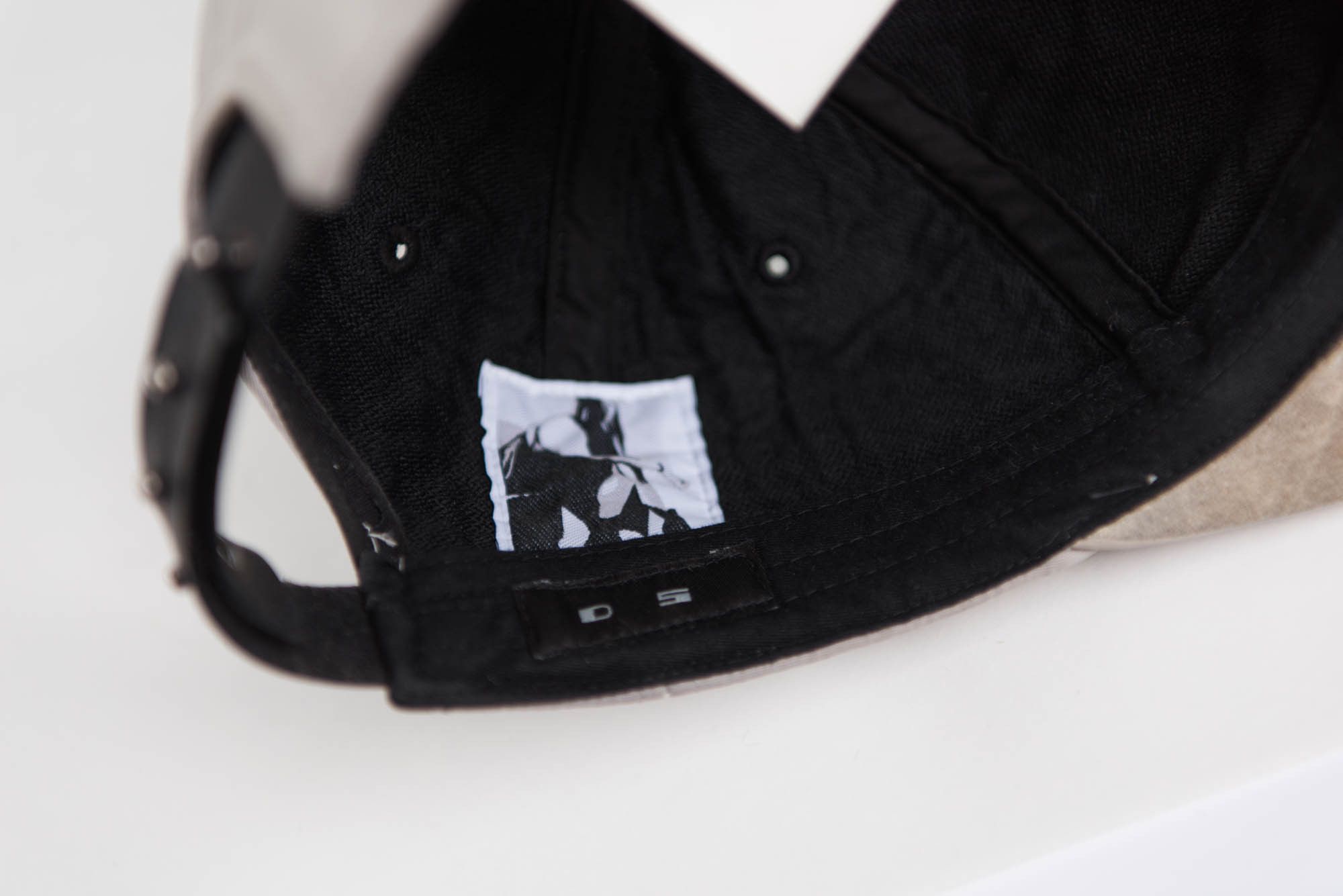 Rick Owens Drkshdw Pearl Hat Blistered Leather Brim Size ONE SIZE - 8 Thumbnail