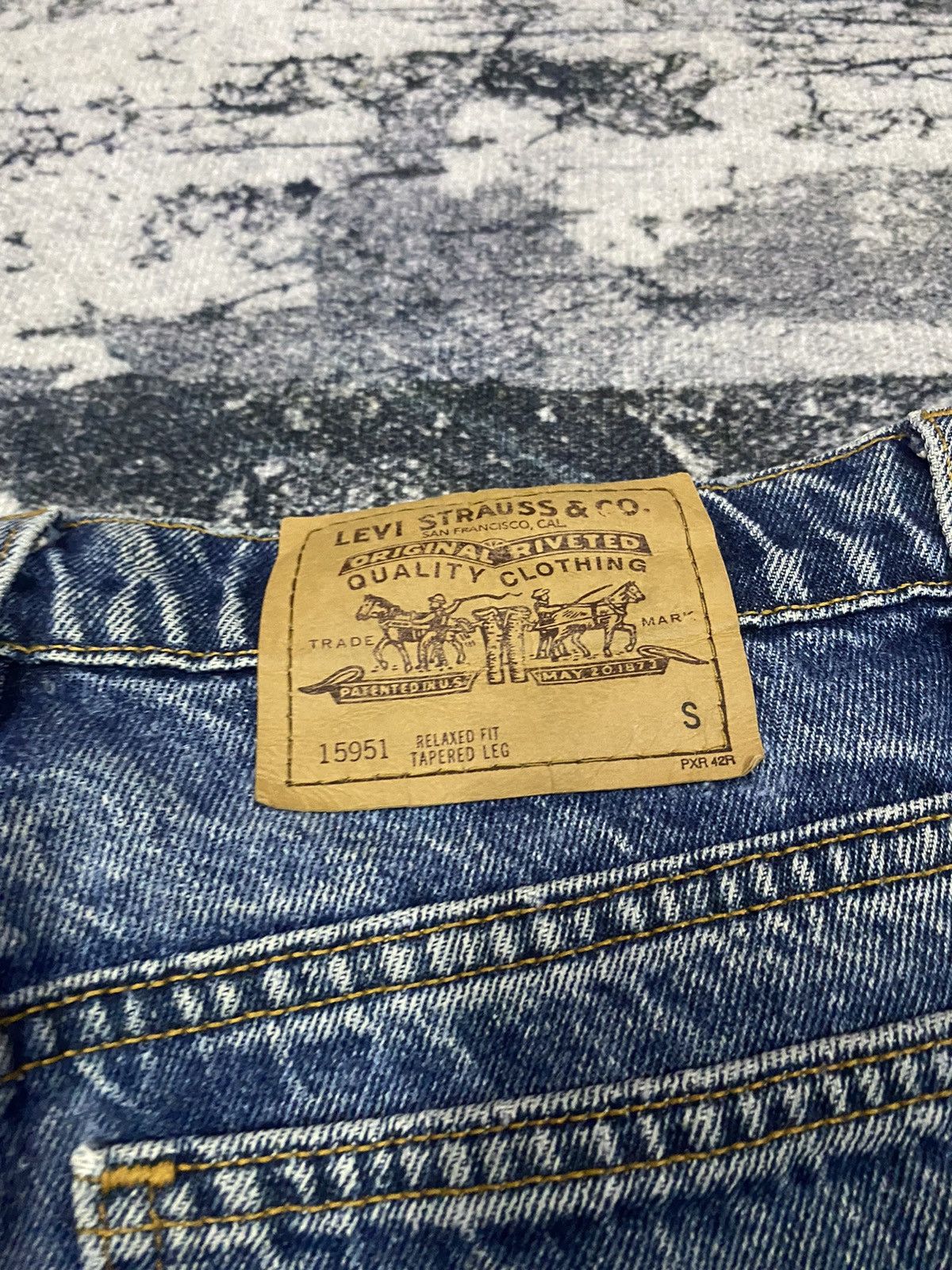 Levi's × Vintage Vintage Levis 950 15951 Orange Tab Denim Jeans Size US 33 - 9 Thumbnail