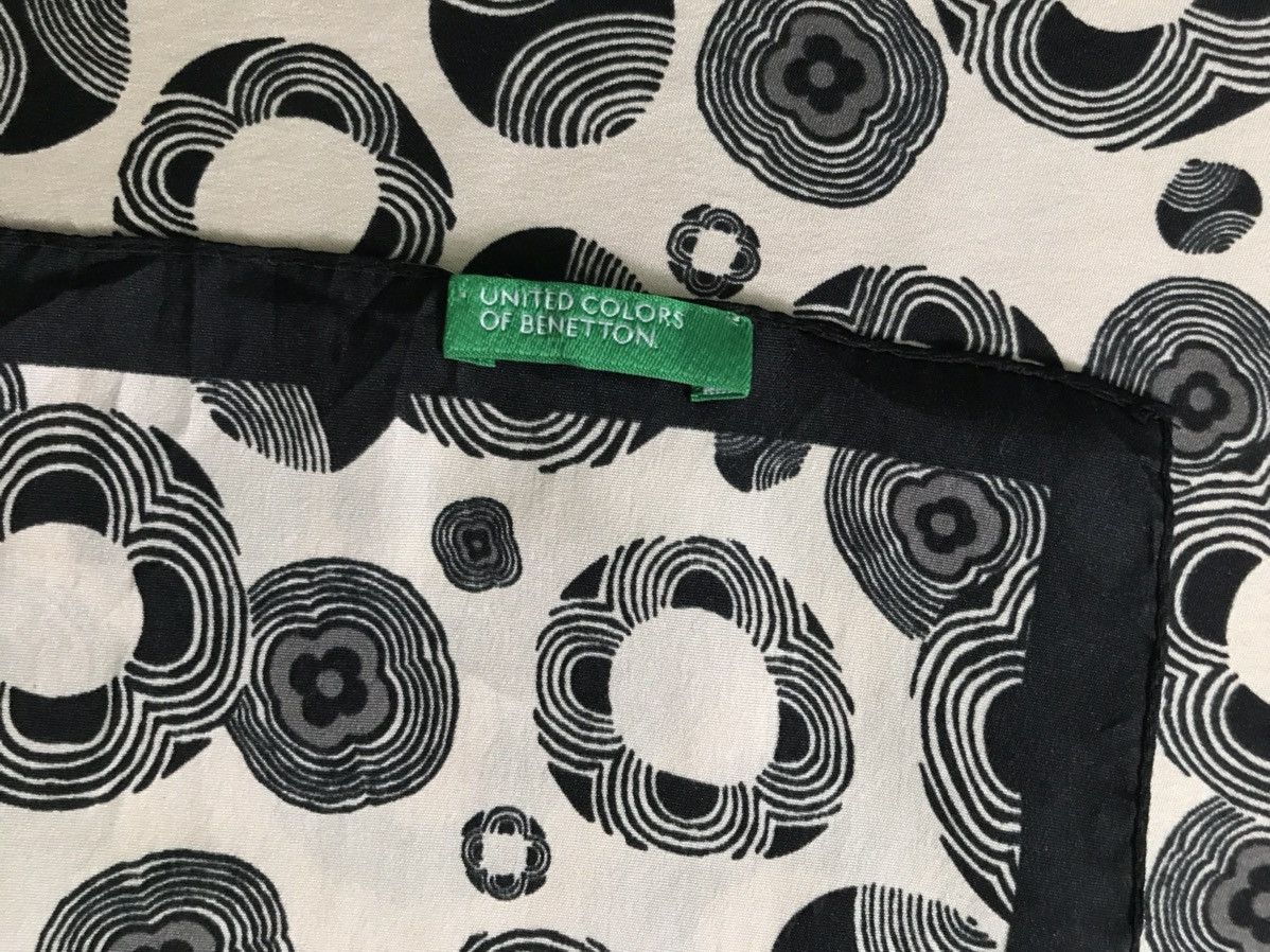 United Colors Of Benetton UNITED COLOR'S OF BENETTON Scarf/Handkerchief/Neckerchief Size ONE SIZE - 2 Thumbnail