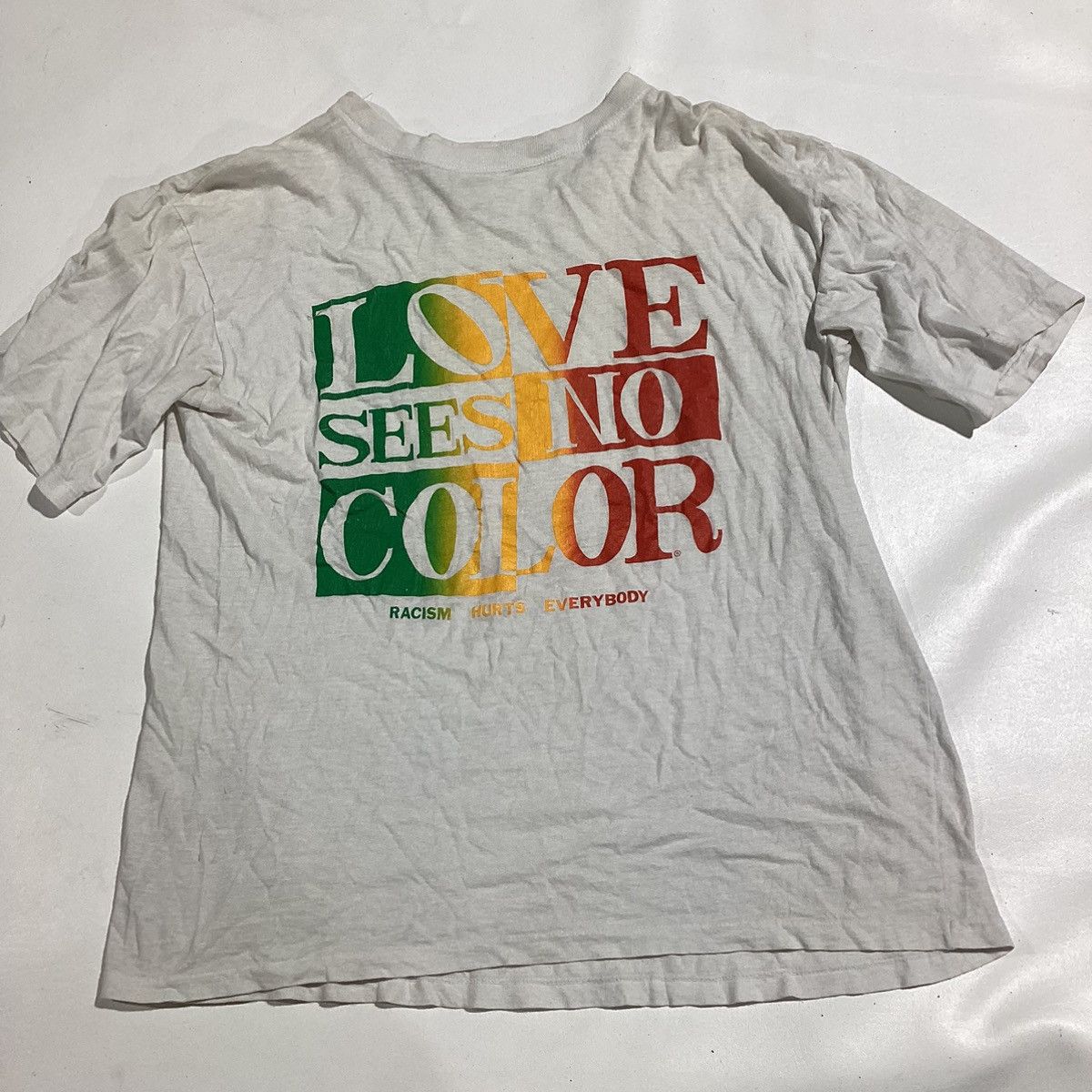 【専用】90’s Hanes “LOVE SEE NO COLOR” Tee 90's ''LOVE SEE NO COLOR/RACISM HURTS EVERYBODY'' メッセージ