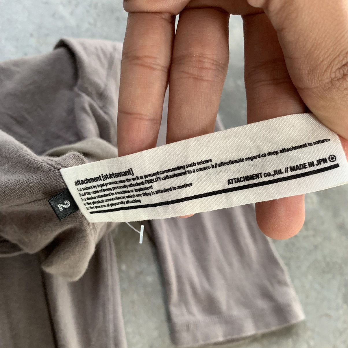 Japanese Brand THRASHED FADED Attachment Wide Neck Quarter Sleeve Tshirt Size US M / EU 48-50 / 2 - 4 Thumbnail