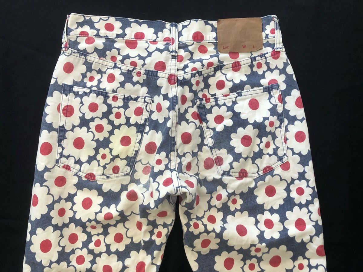 Japanese Brand RARE🔥FLARE JAPAN FLAG FLOWERS ALLOVER JEANS DESIGN Size US 29 - 3 Thumbnail