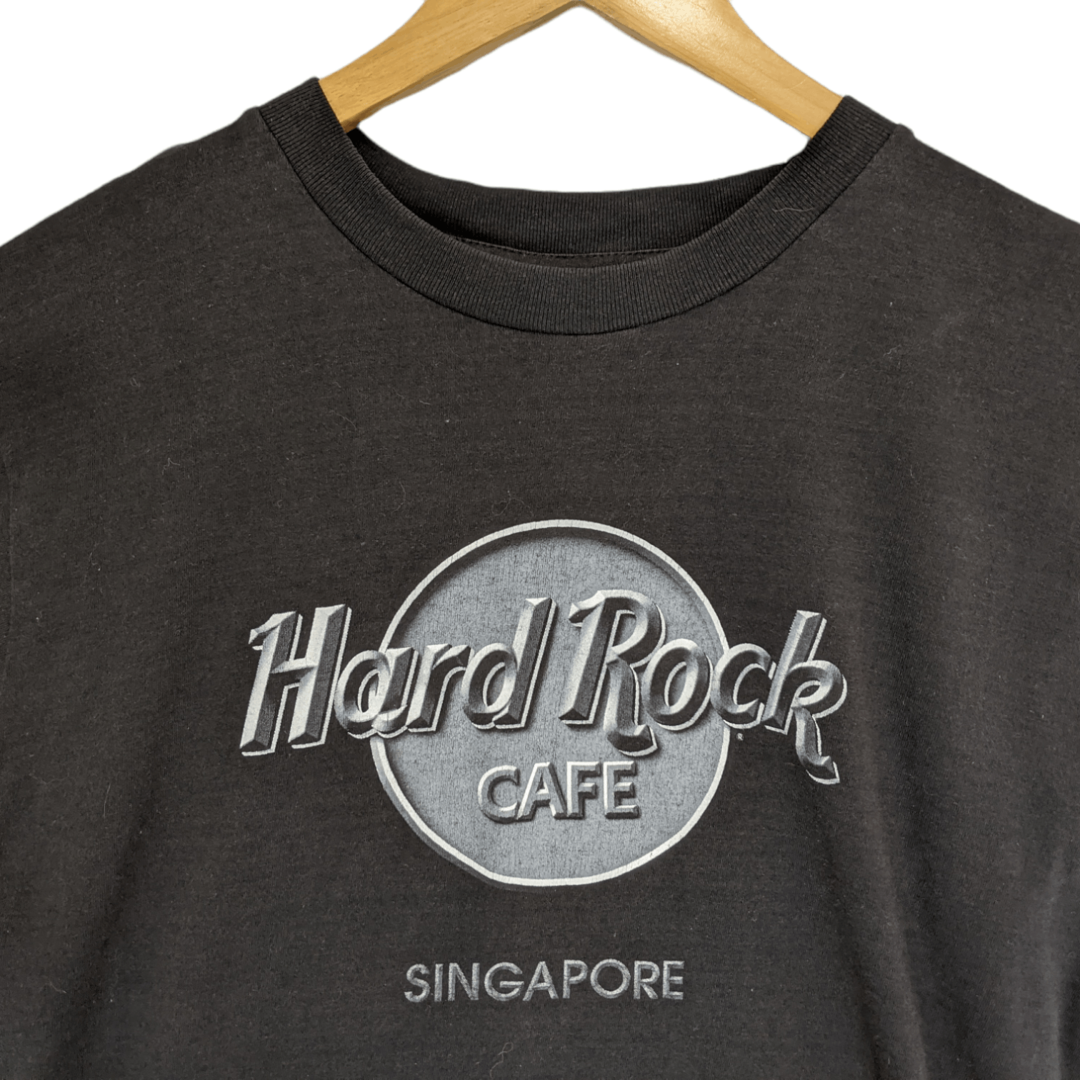 Hard Rock Cafe × Vintage Vintage 2000'S HARD ROCK CAFE Singapore T-Shirt Size US L / EU 52-54 / 3 - 4 Thumbnail