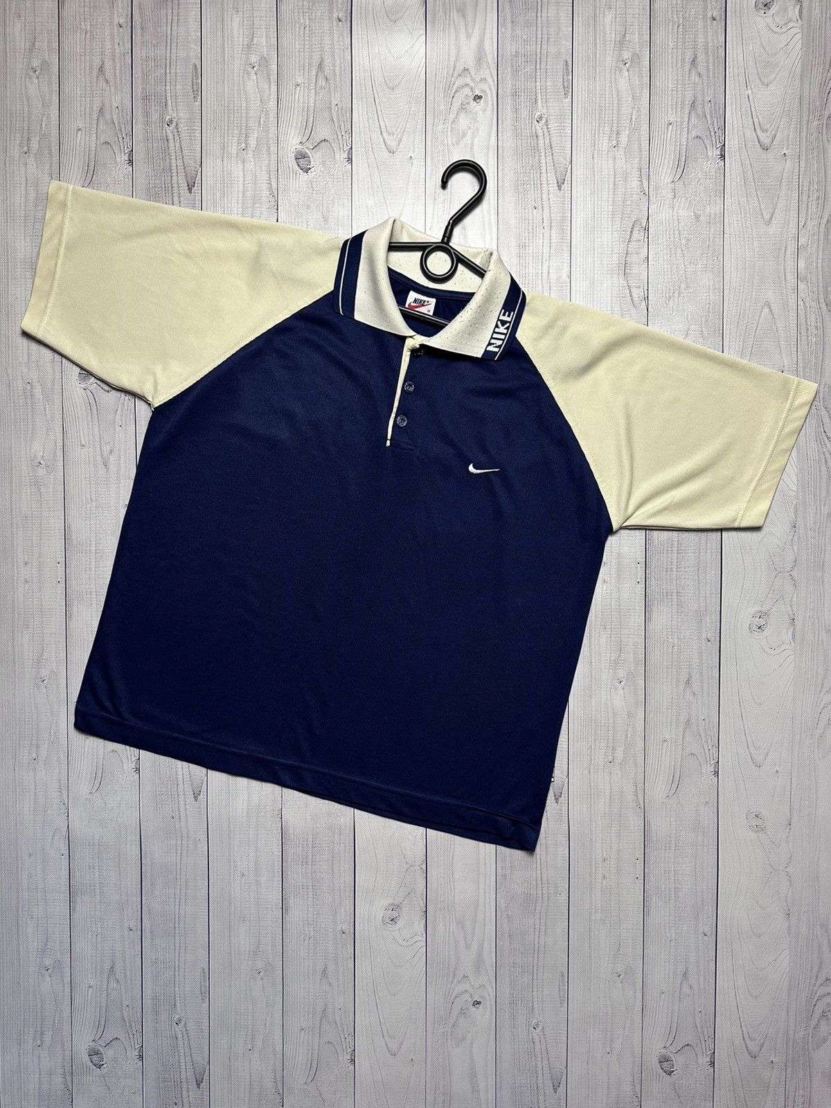 Nike × Vintage Vintage Nike polo tee size S/M logo Size US S / EU 44-46 / 1 - 1 Thumbnail