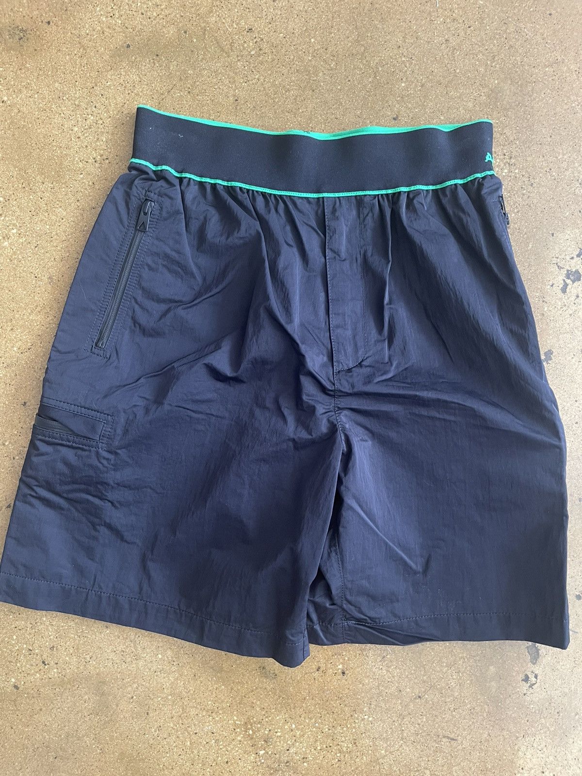 Bottega Veneta Bottega Veneta Black Technical Shorts Size US 32 / EU 48 - 4 Thumbnail